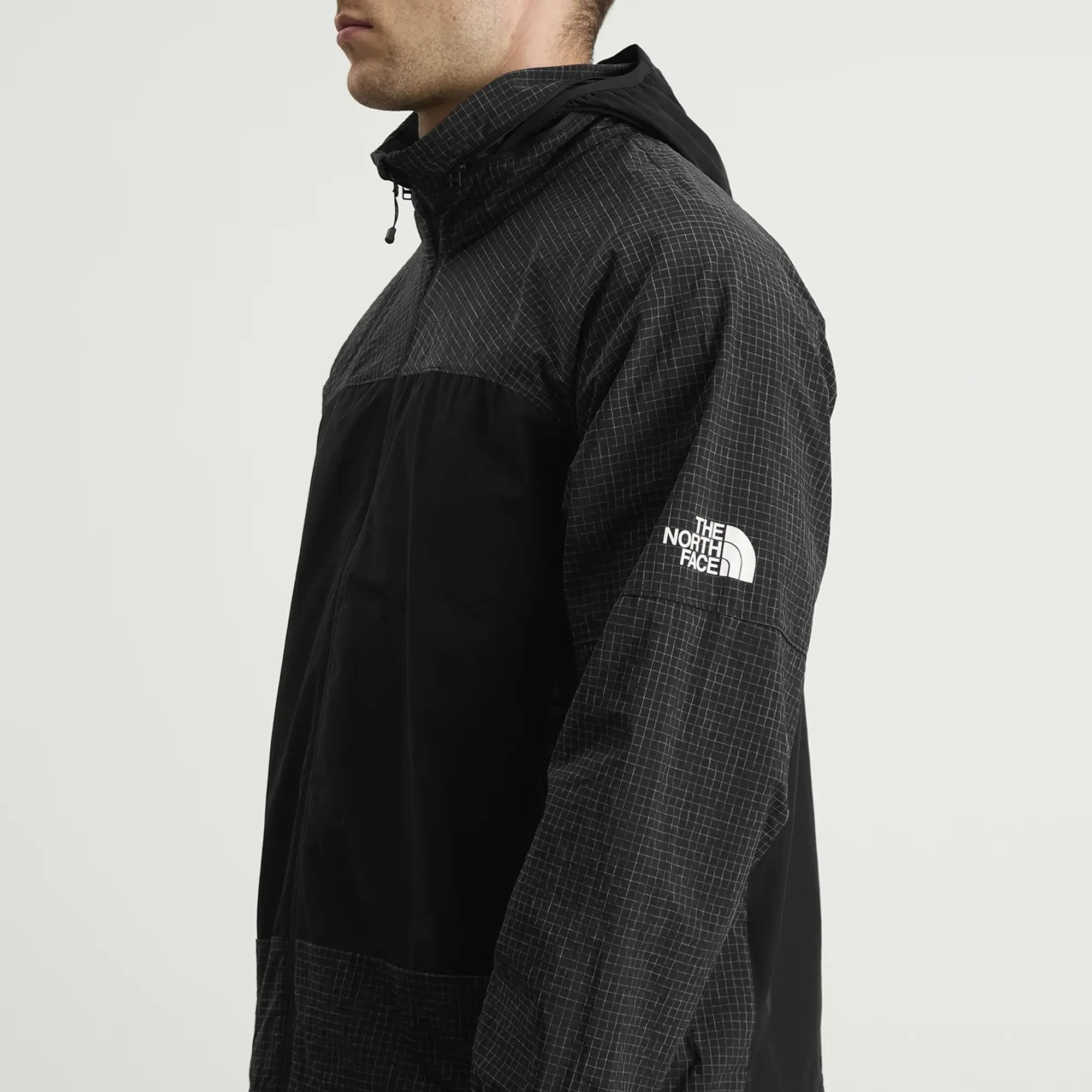 The North Face Men's HKE Utility Wind Jacket Tnf Black