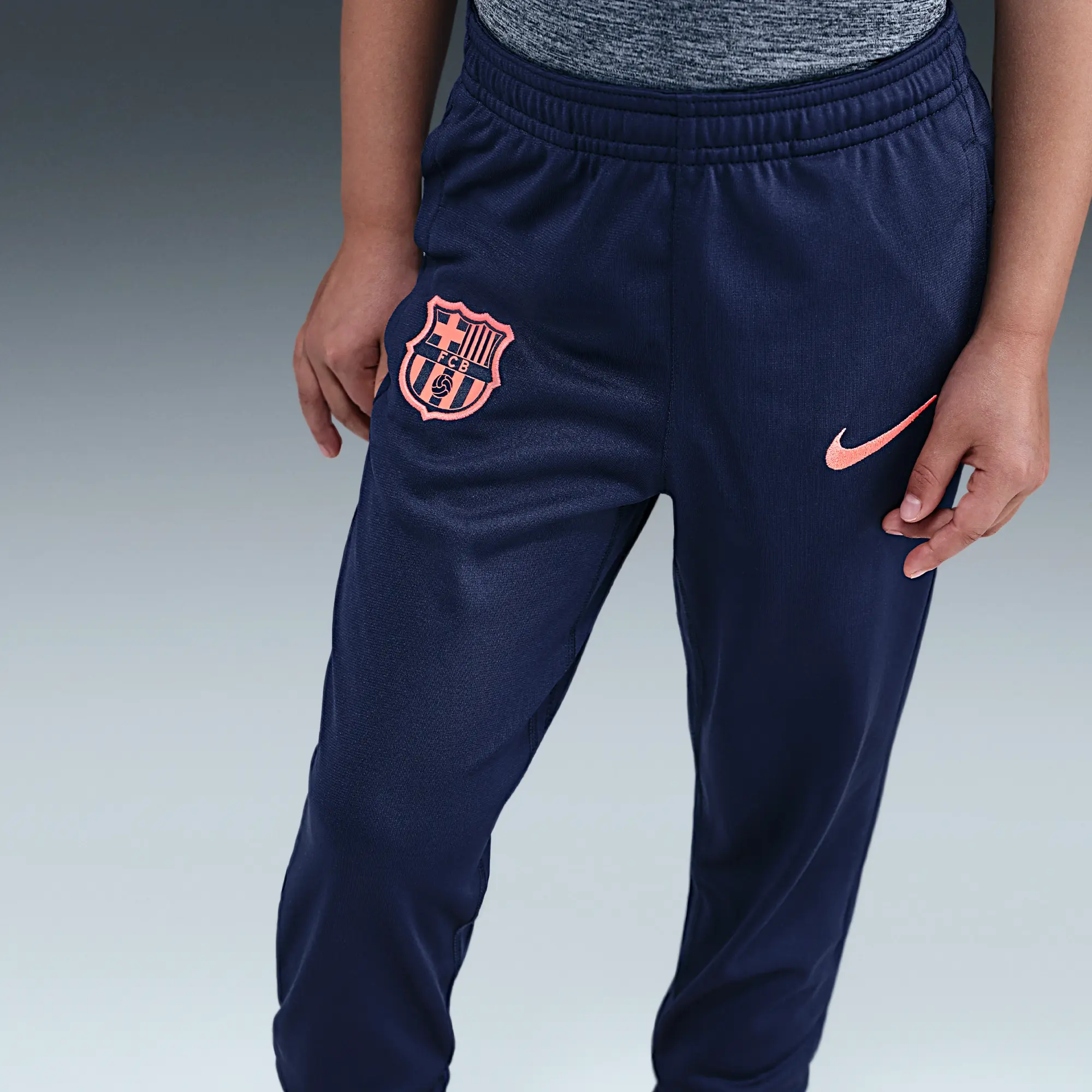 F.C. Barcelona Strike Third Younger Kids' Nike Dri-FIT Total 90 Football Knit Tracksuit - Orange - Polyester