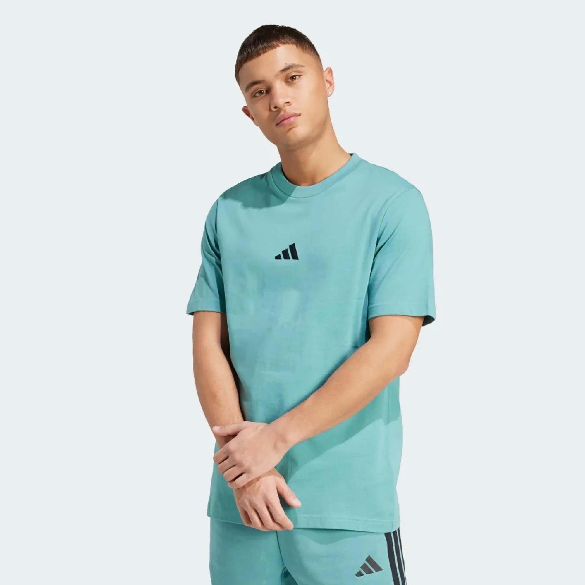 adidas Essentials Small Logo Single Jersey T-Shirt