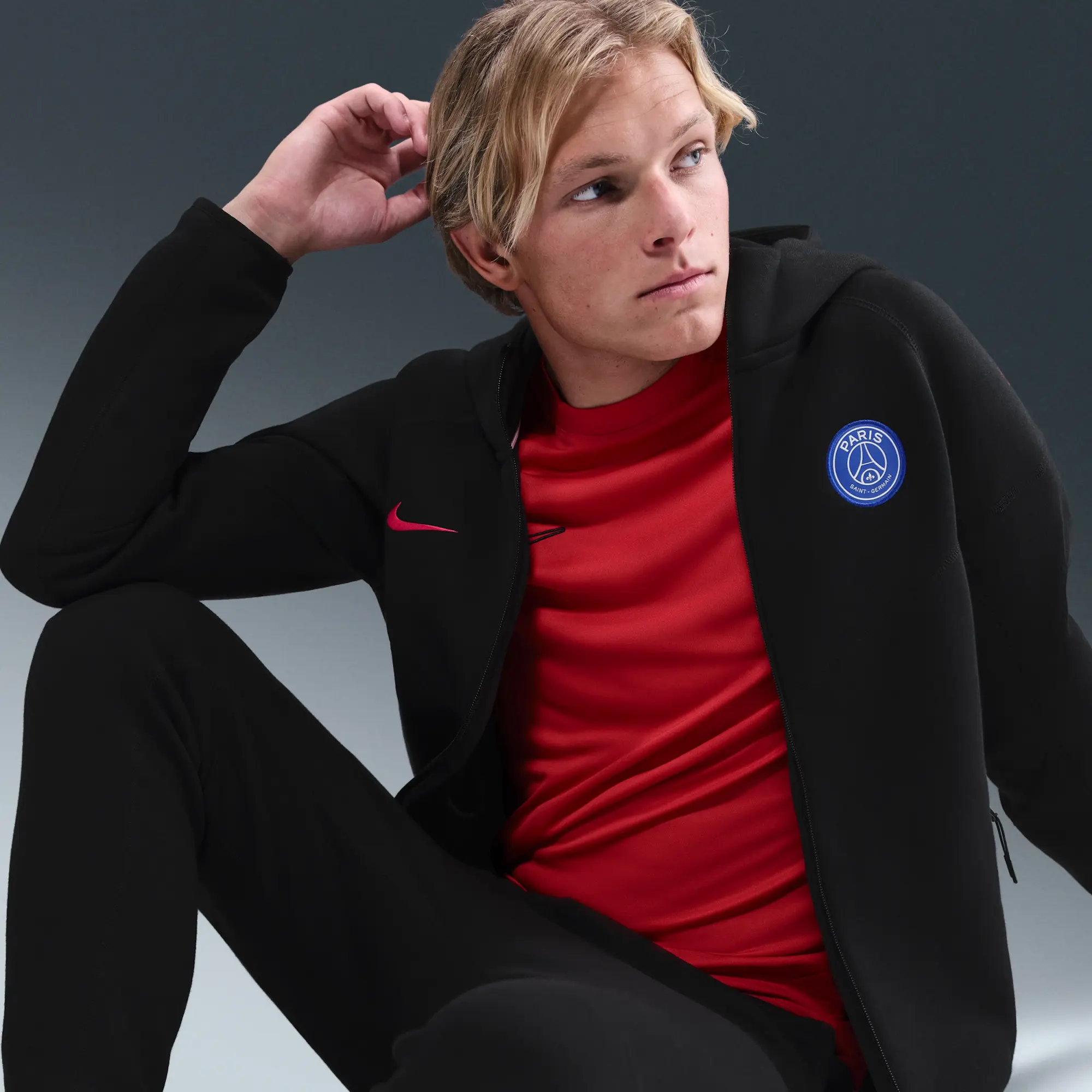 Paris Saint-Germain Tech Windrunner Nike Total 90 Football Fleece Hoodie - Black - Sustainable Materials
