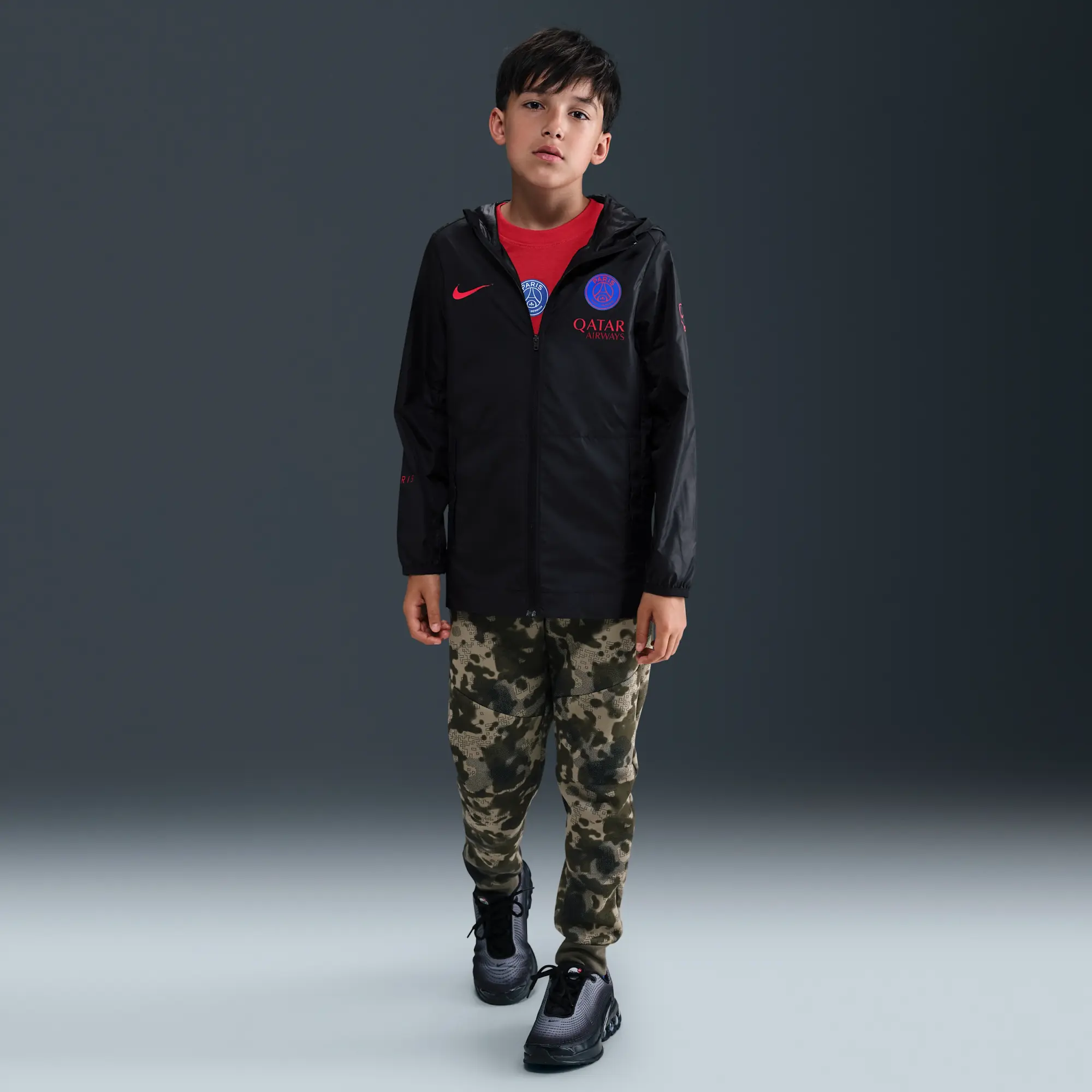 Paris Saint-Germain Academy Pro Third Nike Total 90 Football Hooded Rain Jacket - Black - Sustainable Materials