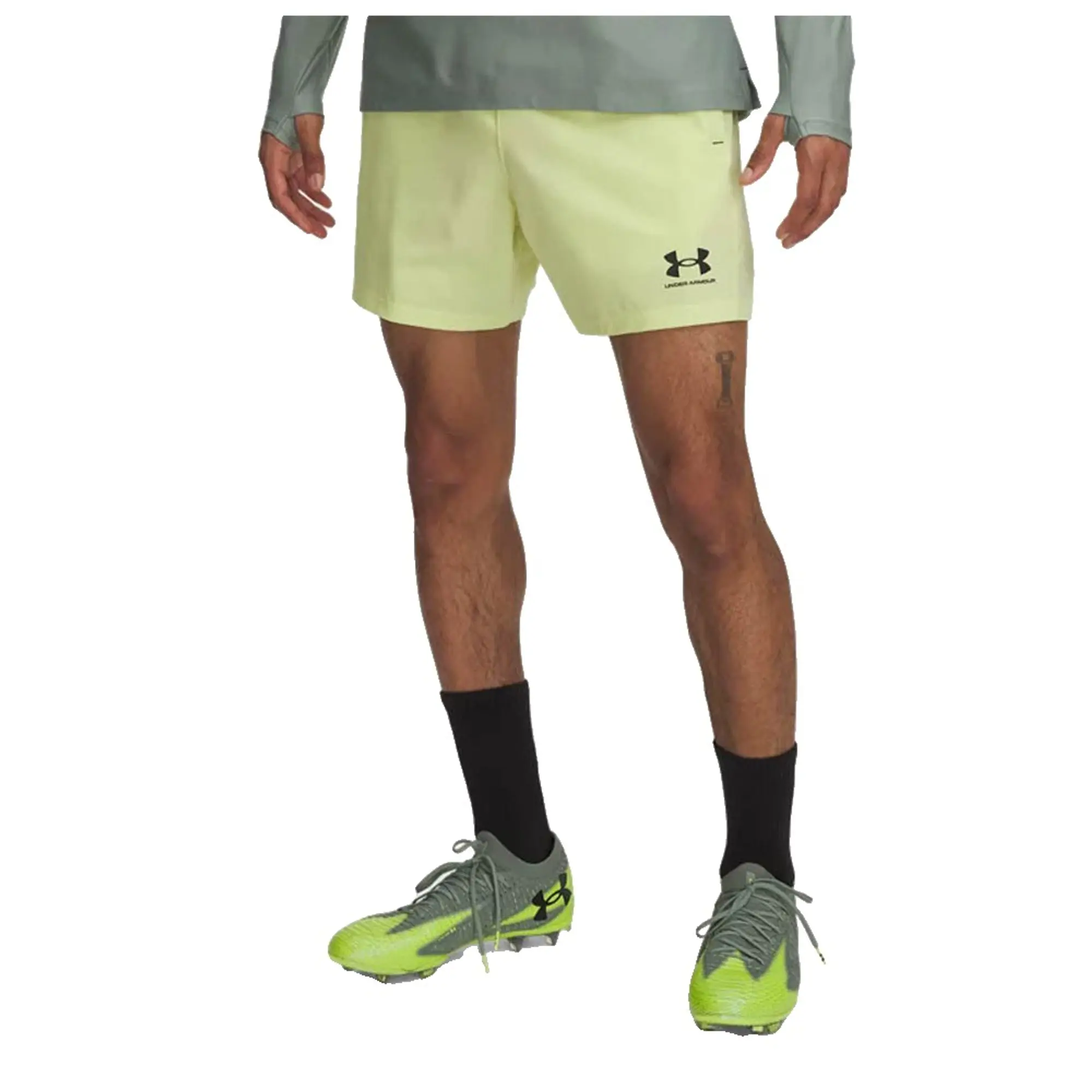 Under Armour  Challenger Pro Woven Men's 6 Shorts Sonic Yellow / Black L