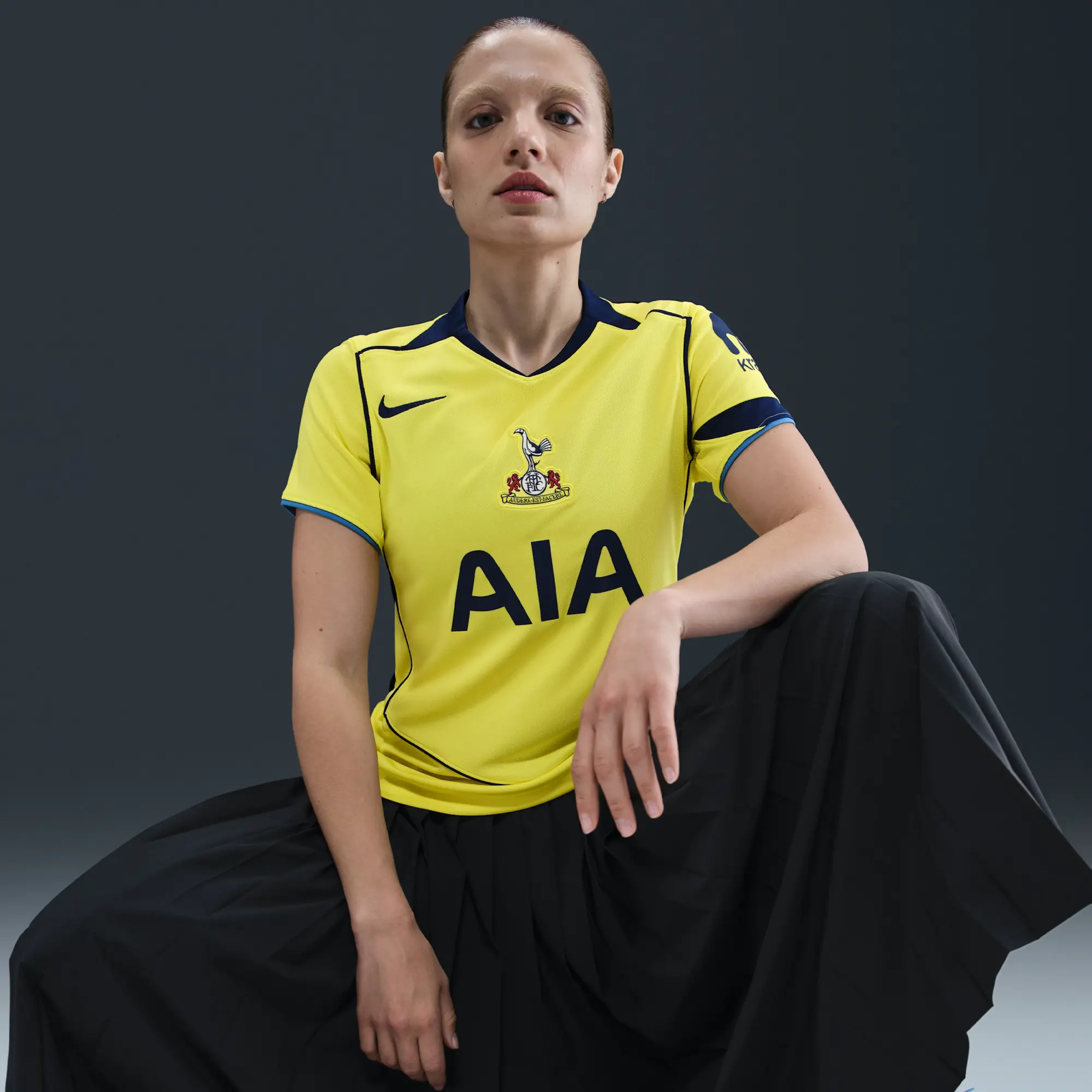 Tottenham Hotspur 2025/26 Stadium Third Women's Nike Dri-FIT Total 90 Football Replica Shirt - Yellow - Polyester