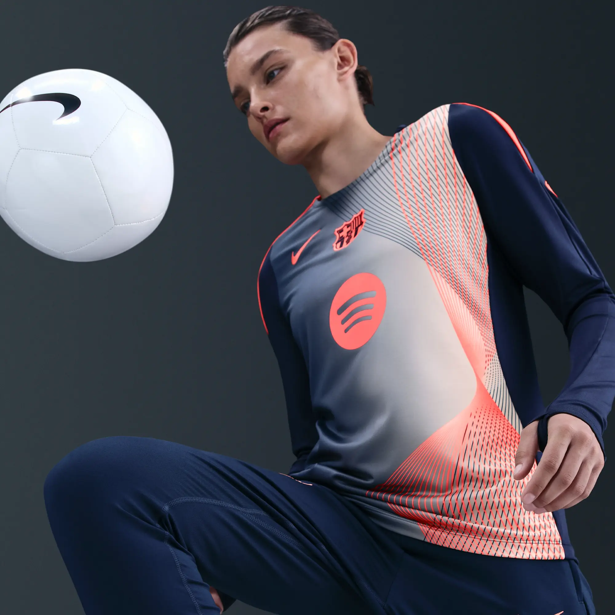 F.C. Barcelona Strike Third Women's Nike Dri-FIT Total 90 Football Pre-Match Crew-Neck Top - Blue - Polyester/Elastane
