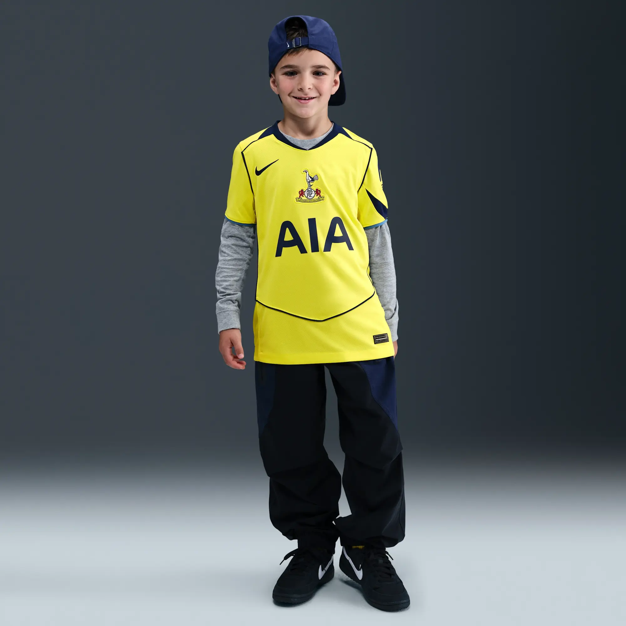 Tottenham Hotspur 2025/26 Stadium Third Older Kids' Nike Dri-FIT Total 90 Football Replica Shirt - Yellow - Polyester