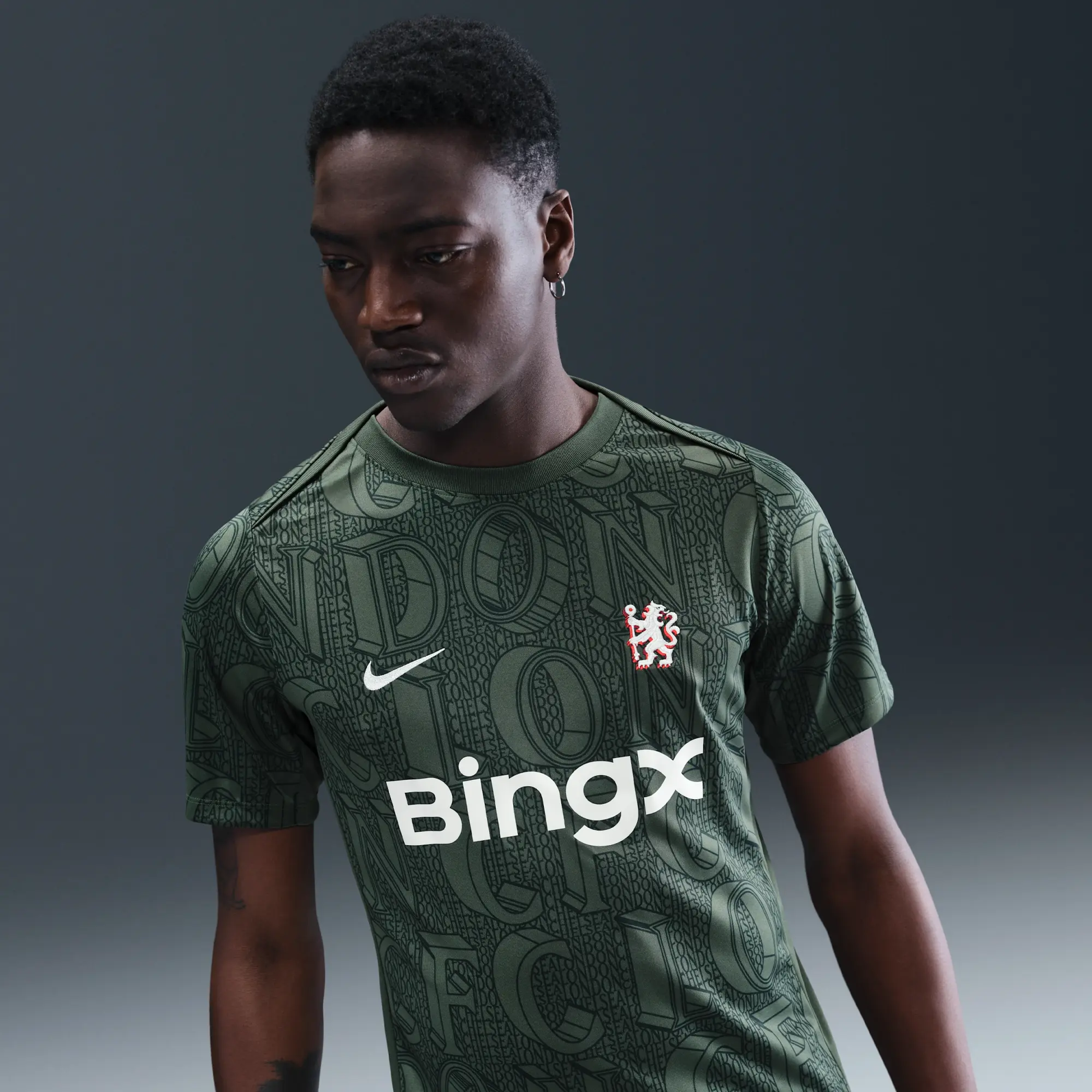Chelsea F.C. Academy Pro Men's Nike Dri-FIT Football Pre-Match Top - Green - Polyester