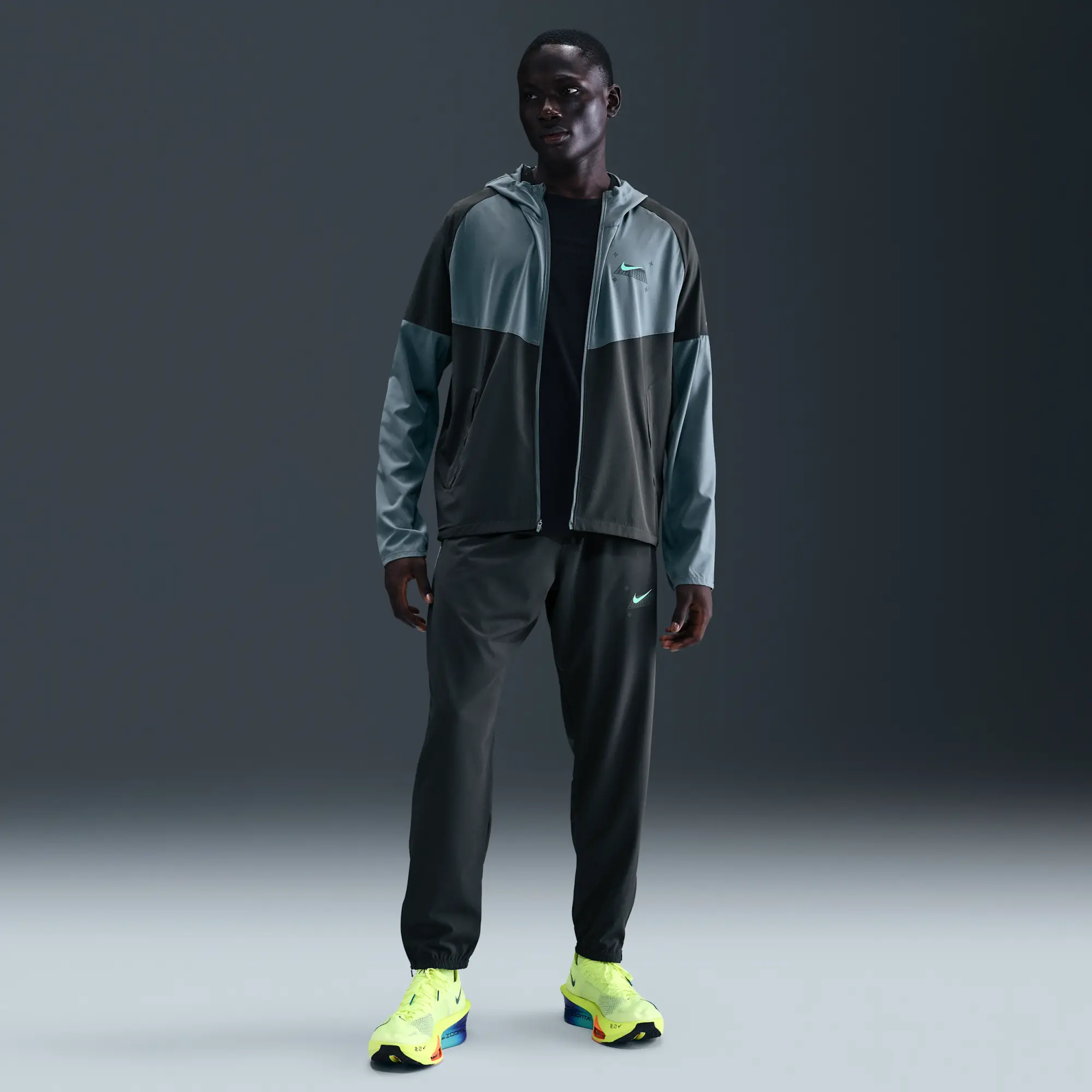 Nike Miler Men's Running Jacket - Grey - Polyester/Elastane