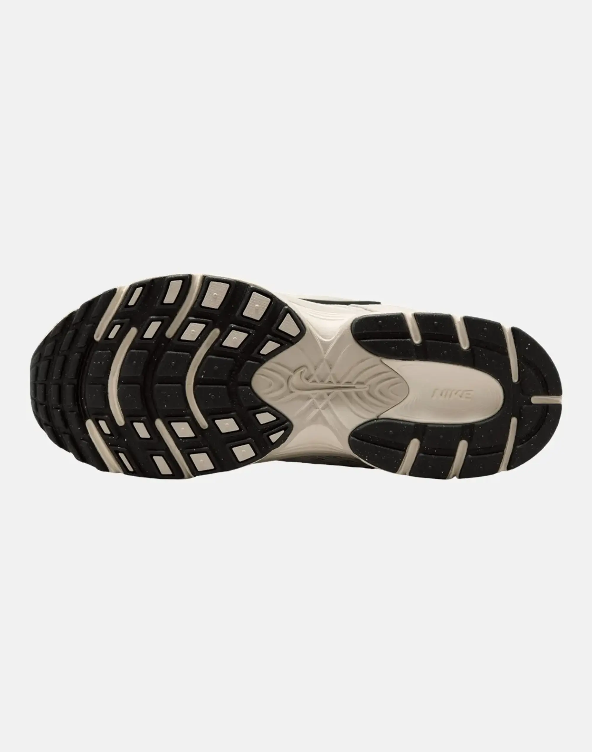 Women's Nike V5 Rnr Trainers in Cream/Black 