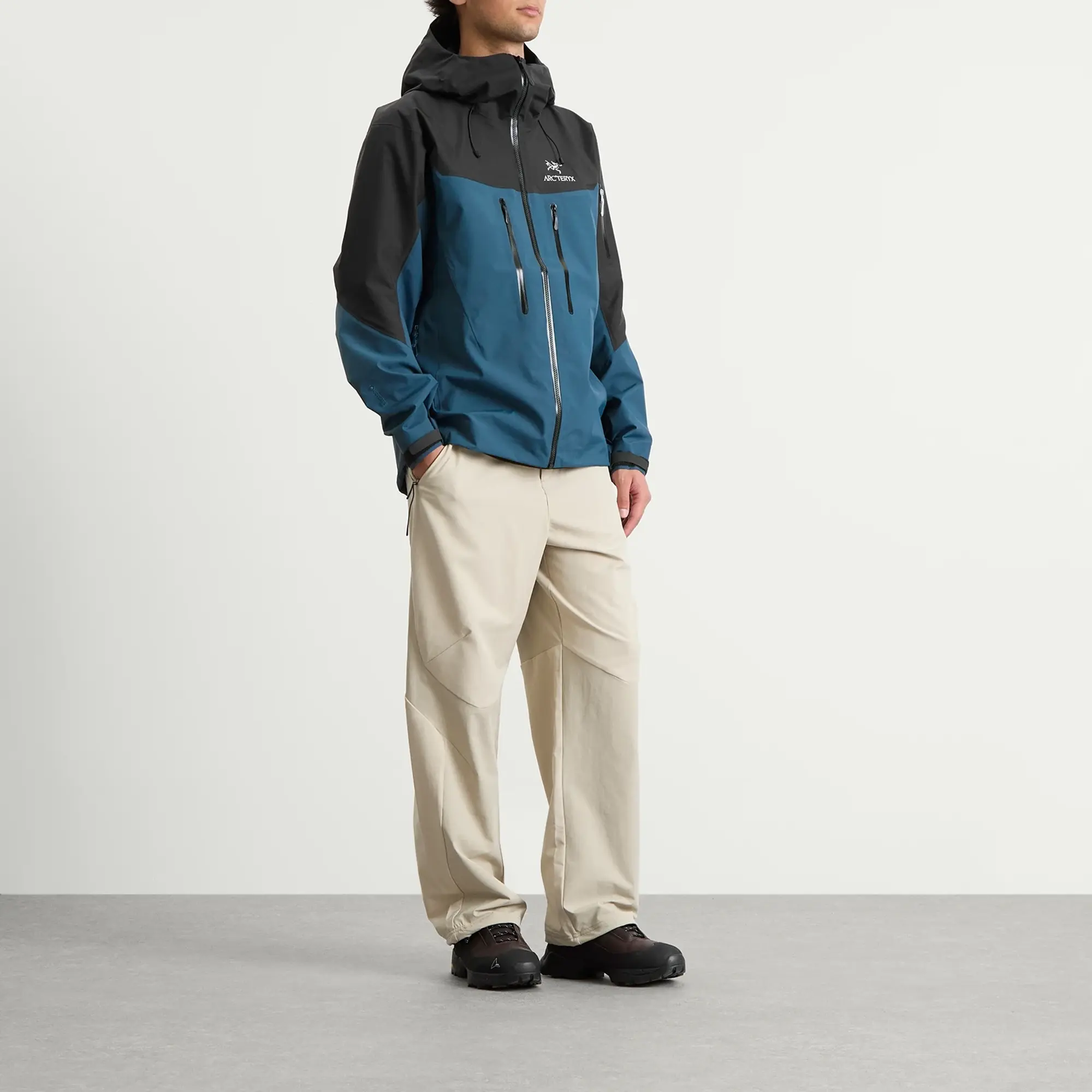 Arc'teryx Men's Alpha SV Gore-Tex Jacket Lodestar