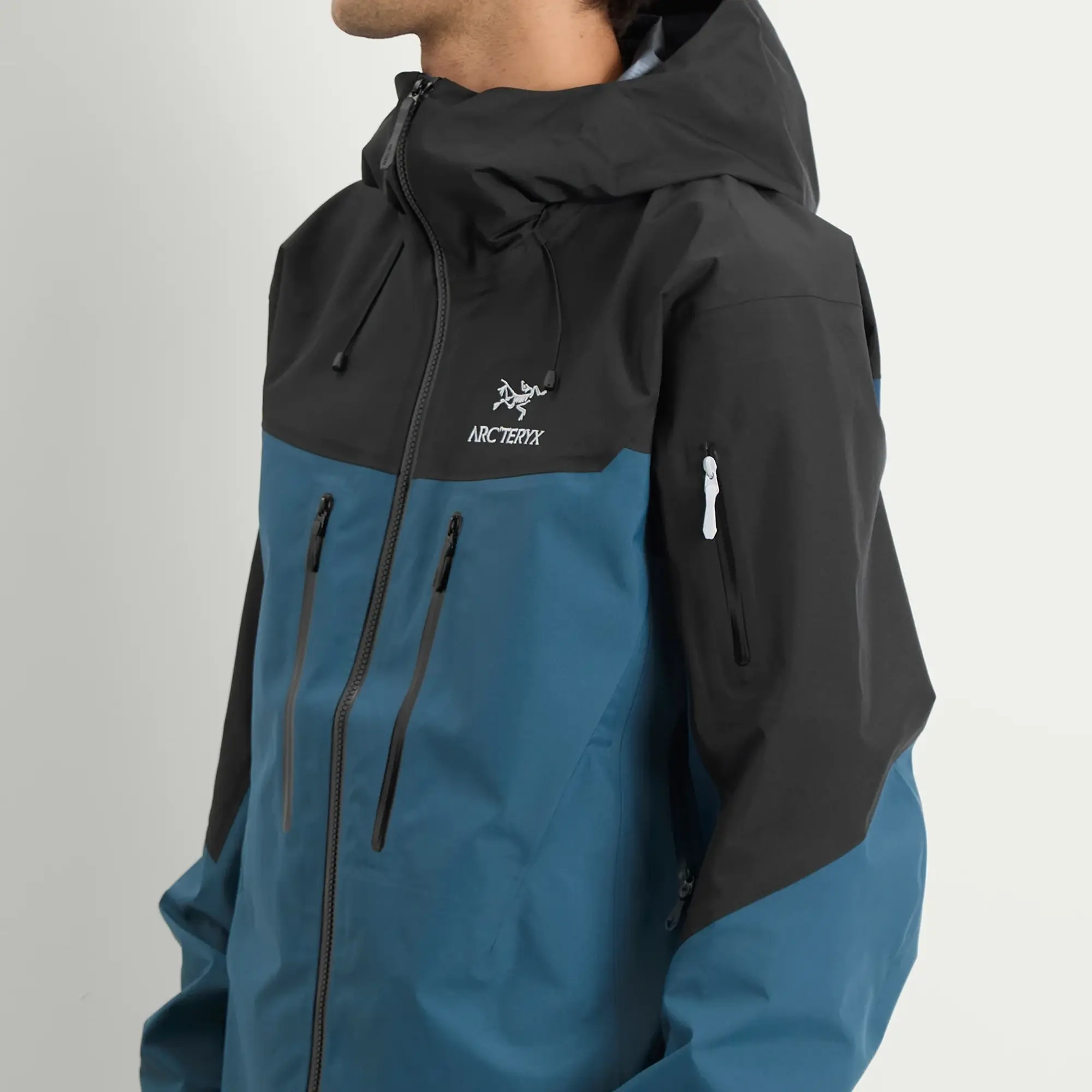Arc'teryx Men's Alpha SV Gore-Tex Jacket Lodestar
