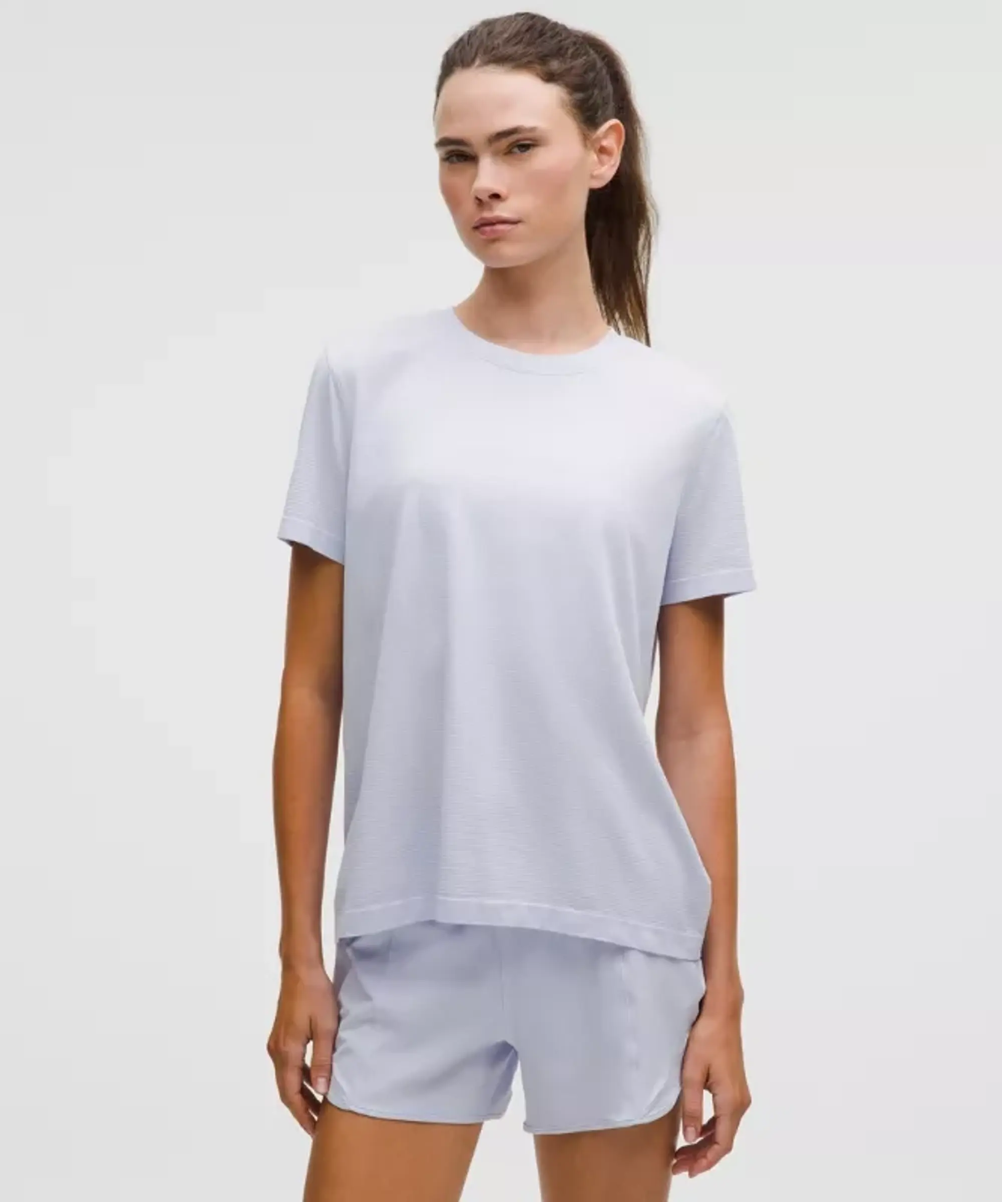 lululemon – Women's Swiftly Relaxed Short-Sleeve Shirt Fit – Color Blue/Purple – Size 8