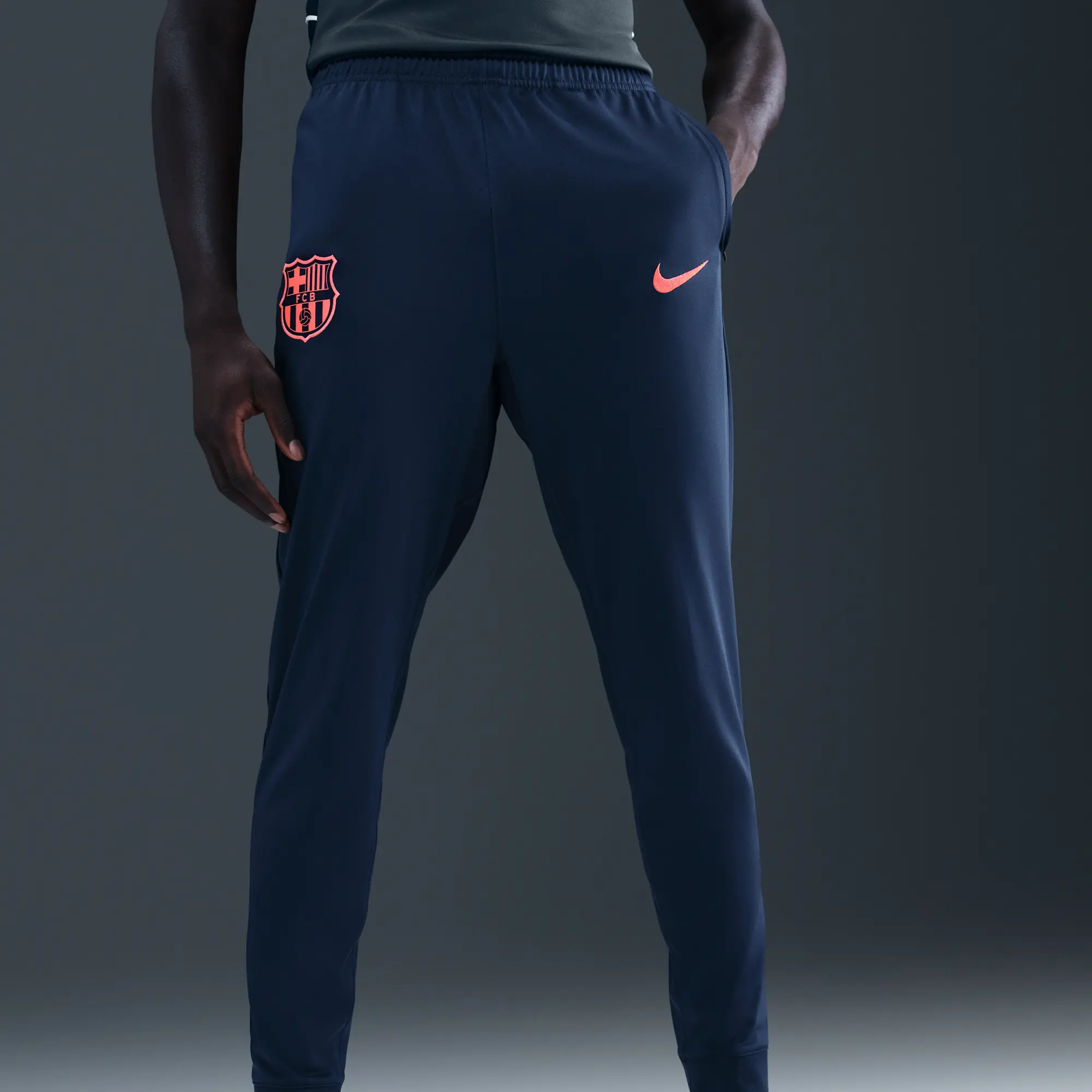 F.C. Barcelona Strike Third Men's Nike Dri-FIT Total 90 Football Knit Tracksuit - Orange - Polyester