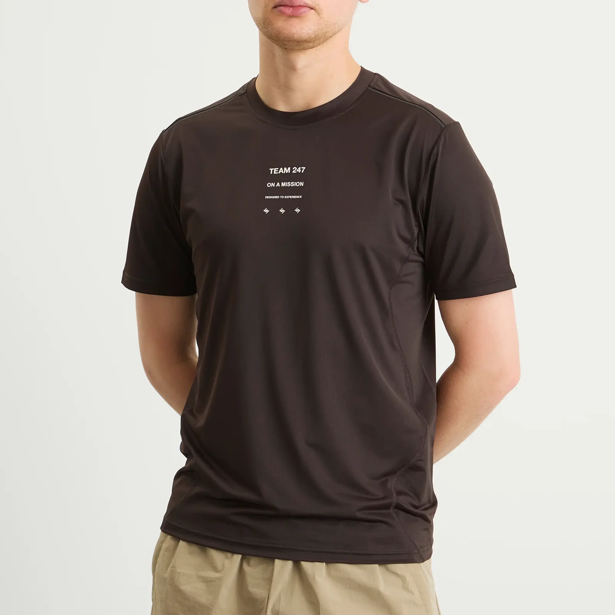 Represent Men's 247 Short Sleeve Runner T-Shirt Chocolate Torte