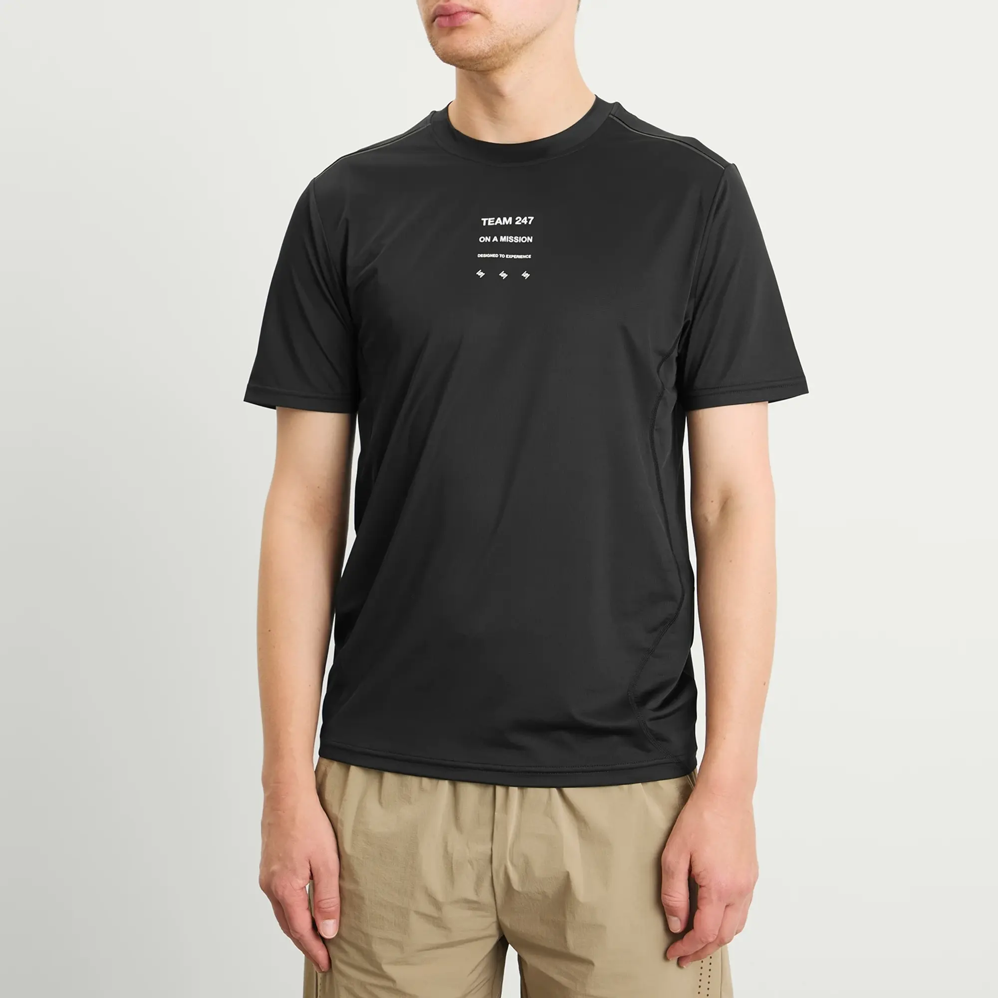 Represent Men's 247 Short Sleeve Runner T-Shirt Black