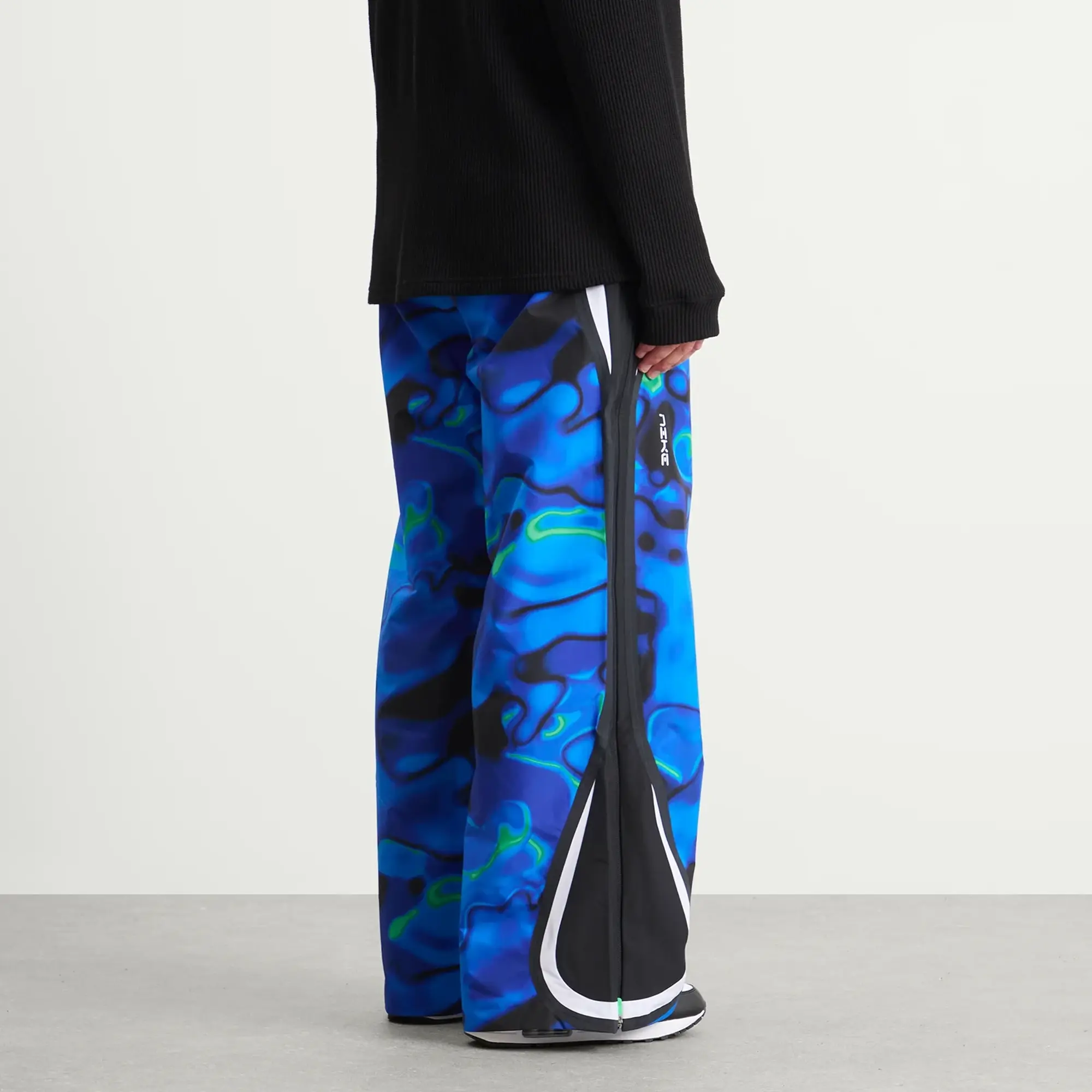 Nike Men's Project F.R.O.G. Repel Track Pant Hyper Royal/White/Green Shock