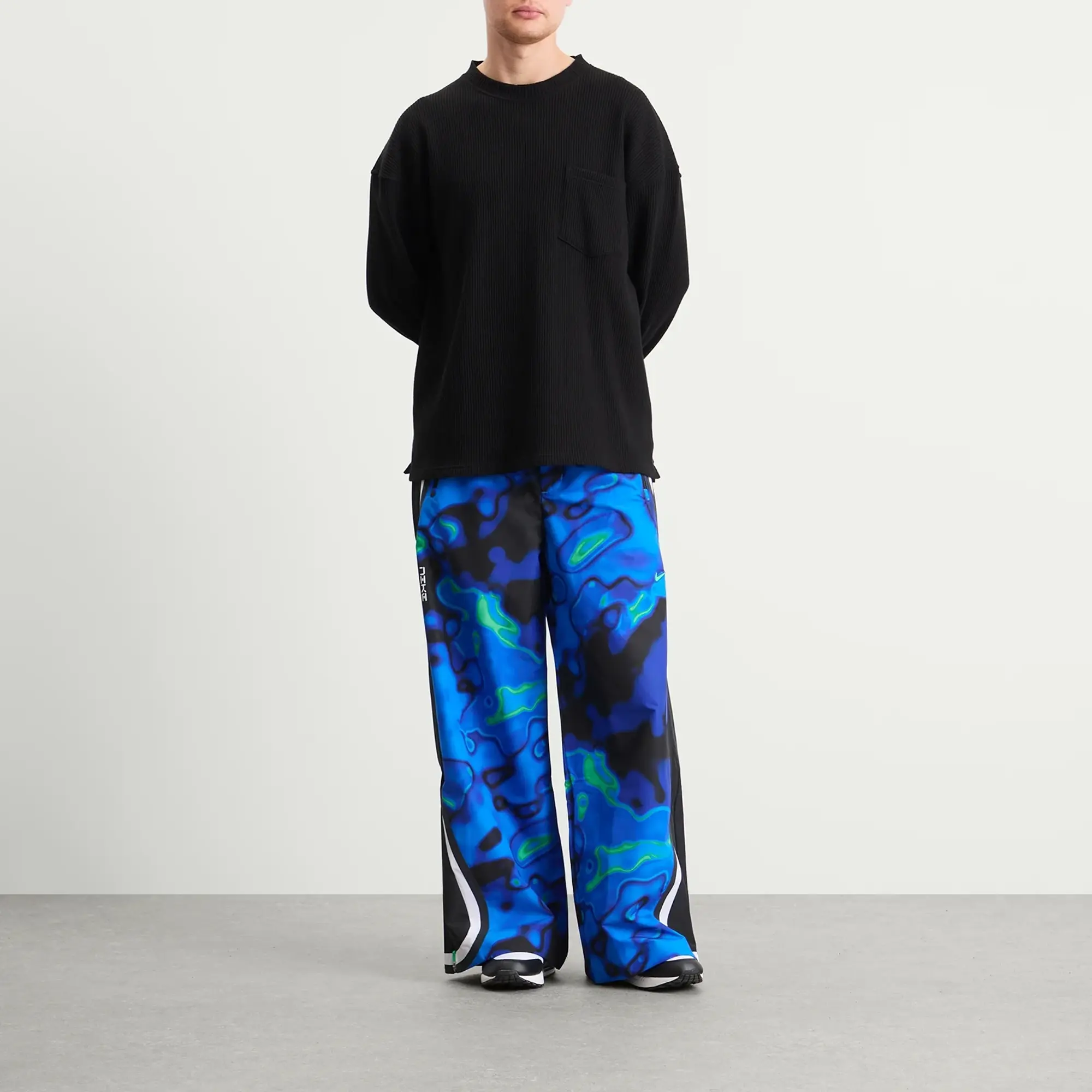 Nike Men's Project F.R.O.G. Repel Track Pant Hyper Royal/White/Green Shock