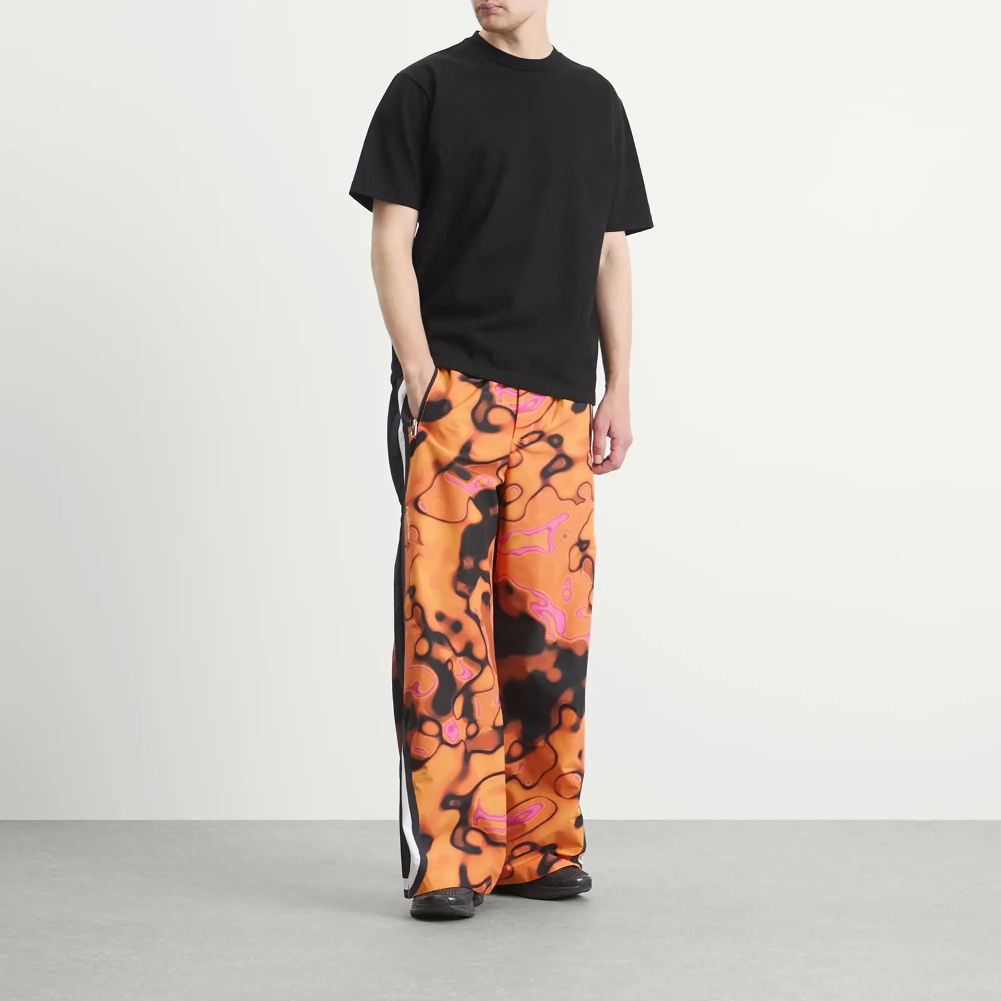 Nike Men's Project F.R.O.G. Repel Track Pant Total Orange/White/Hyper Royal