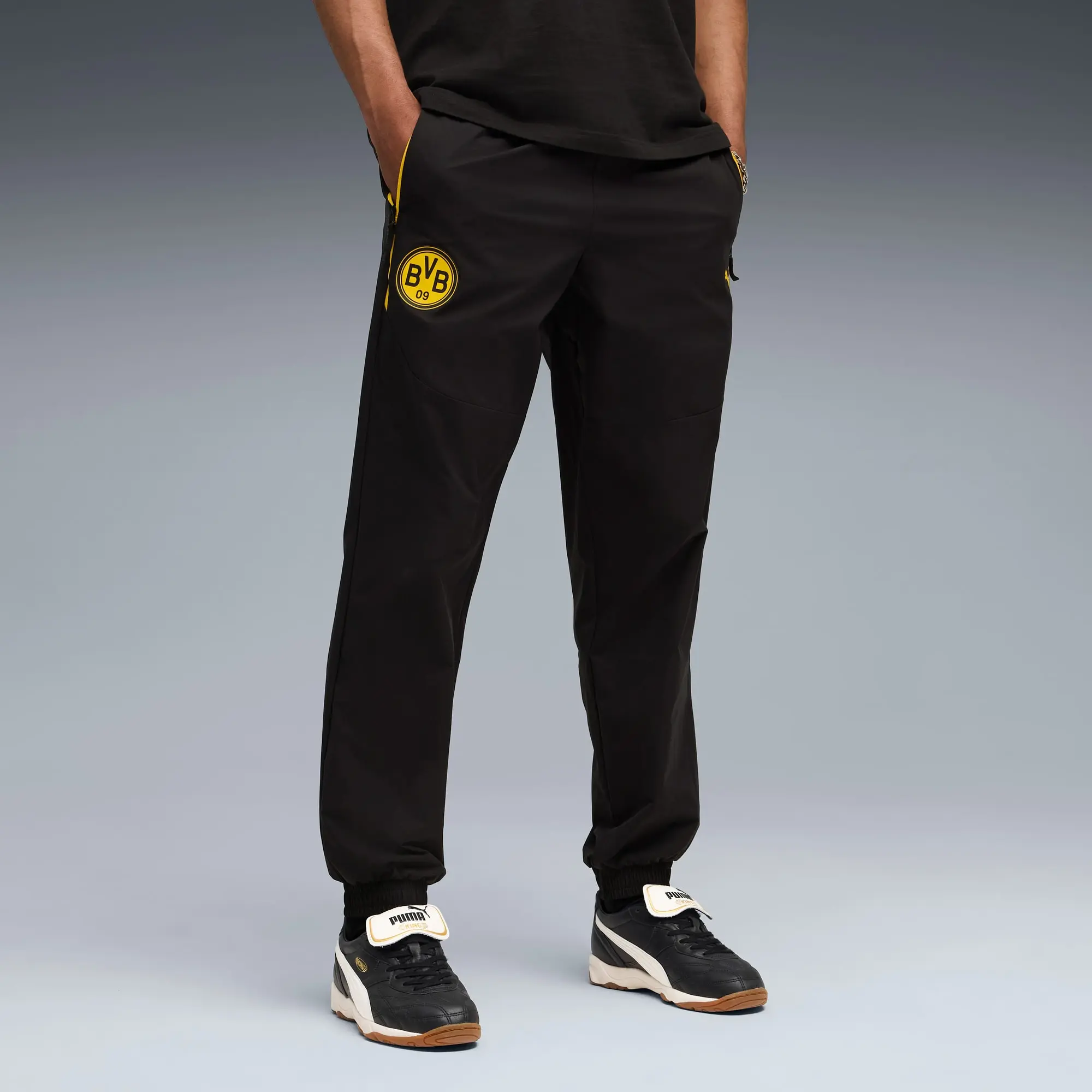 Borussia Dortmund PUMAtech Woven Pants Men, Black/Yellow Sizzle, size 3XL