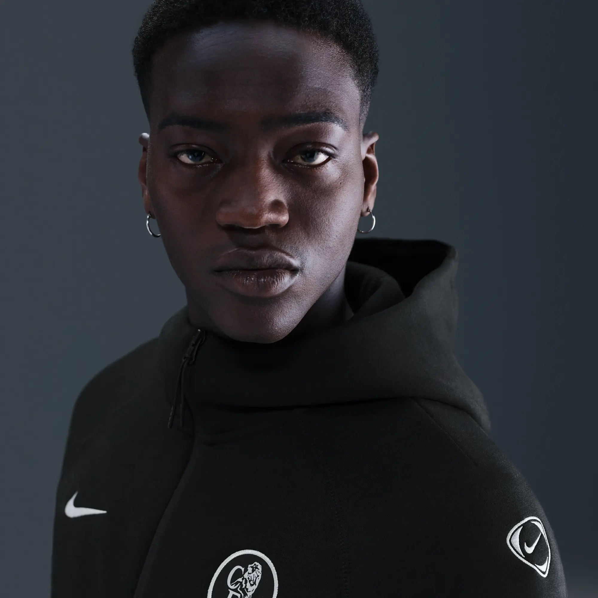 Chelsea F.C. Tech Windrunner Nike Total 90 Football Fleece Full-Zip Jacket - Black - Sustainable Materials