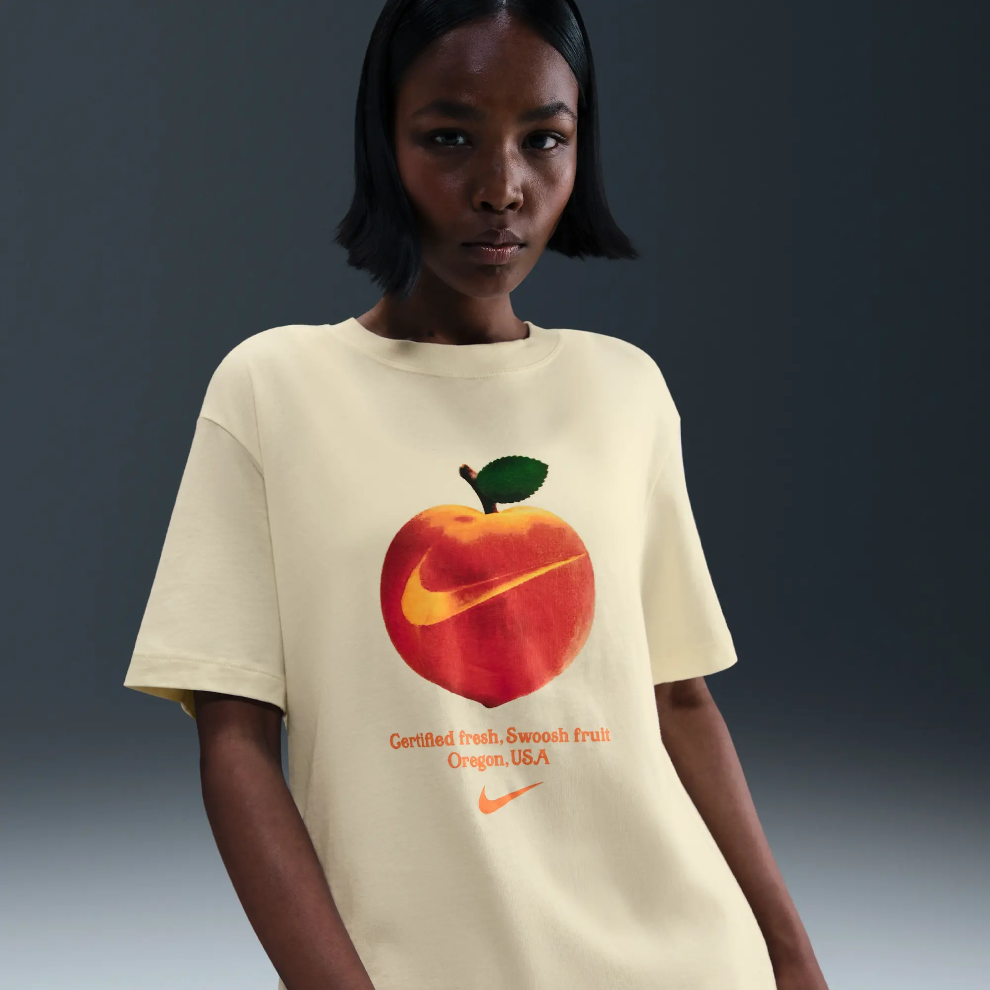 Nike Sportswear Women's T-Shirt - White - Cotton