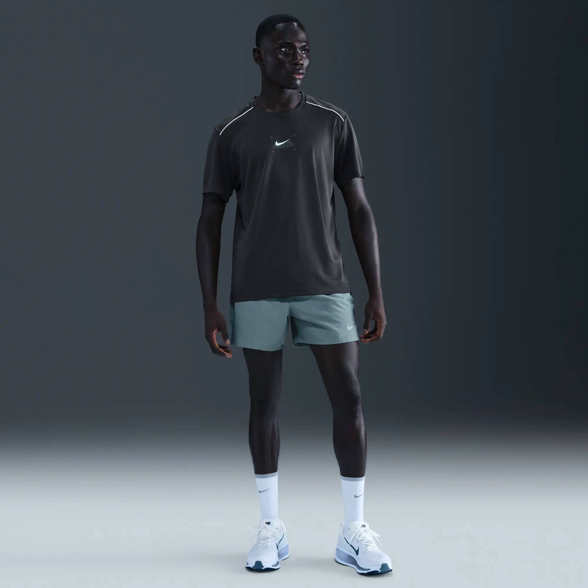 Nike Miler Men's Short-Sleeve Running Top - Grey - Polyester