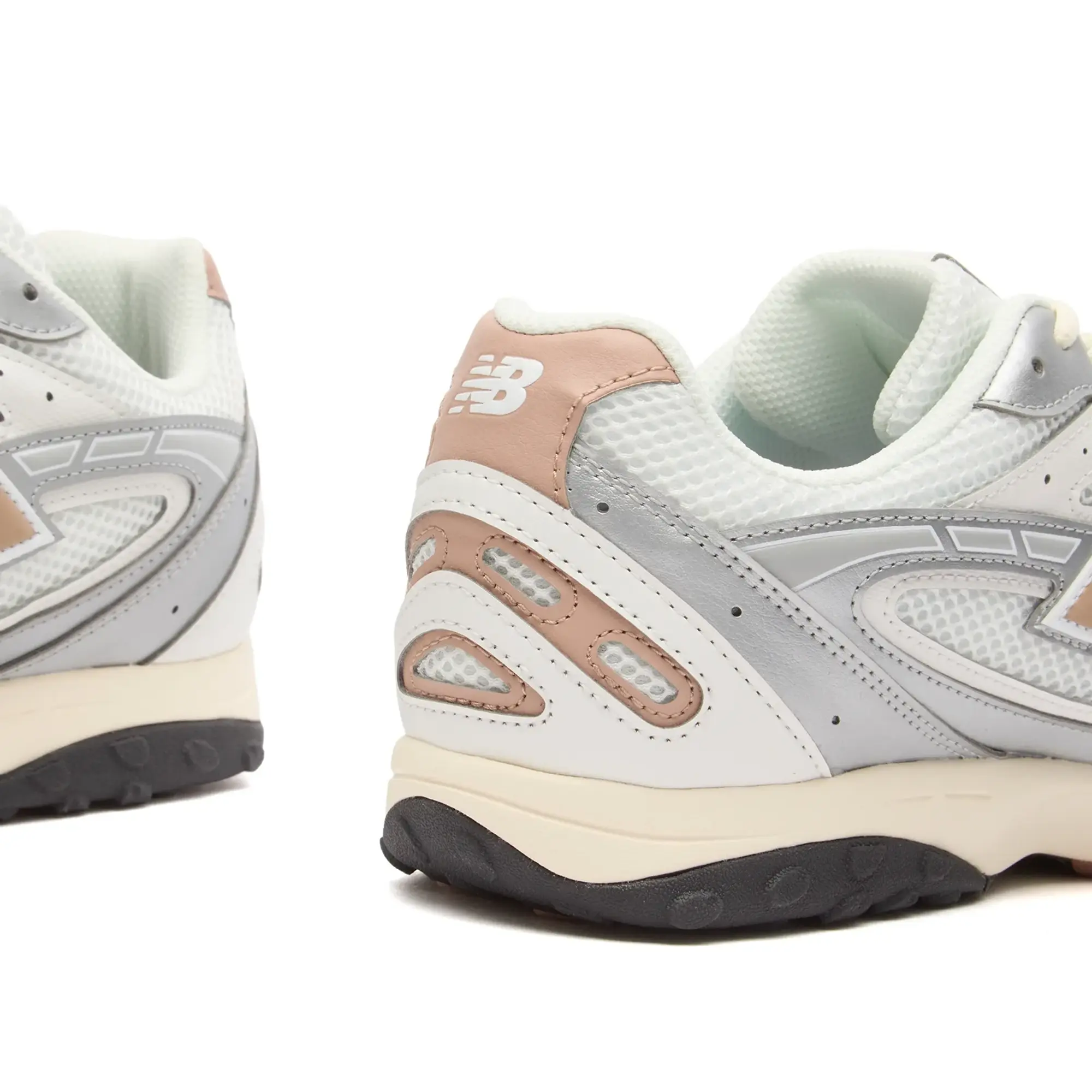 New Balance 204L Women's, White