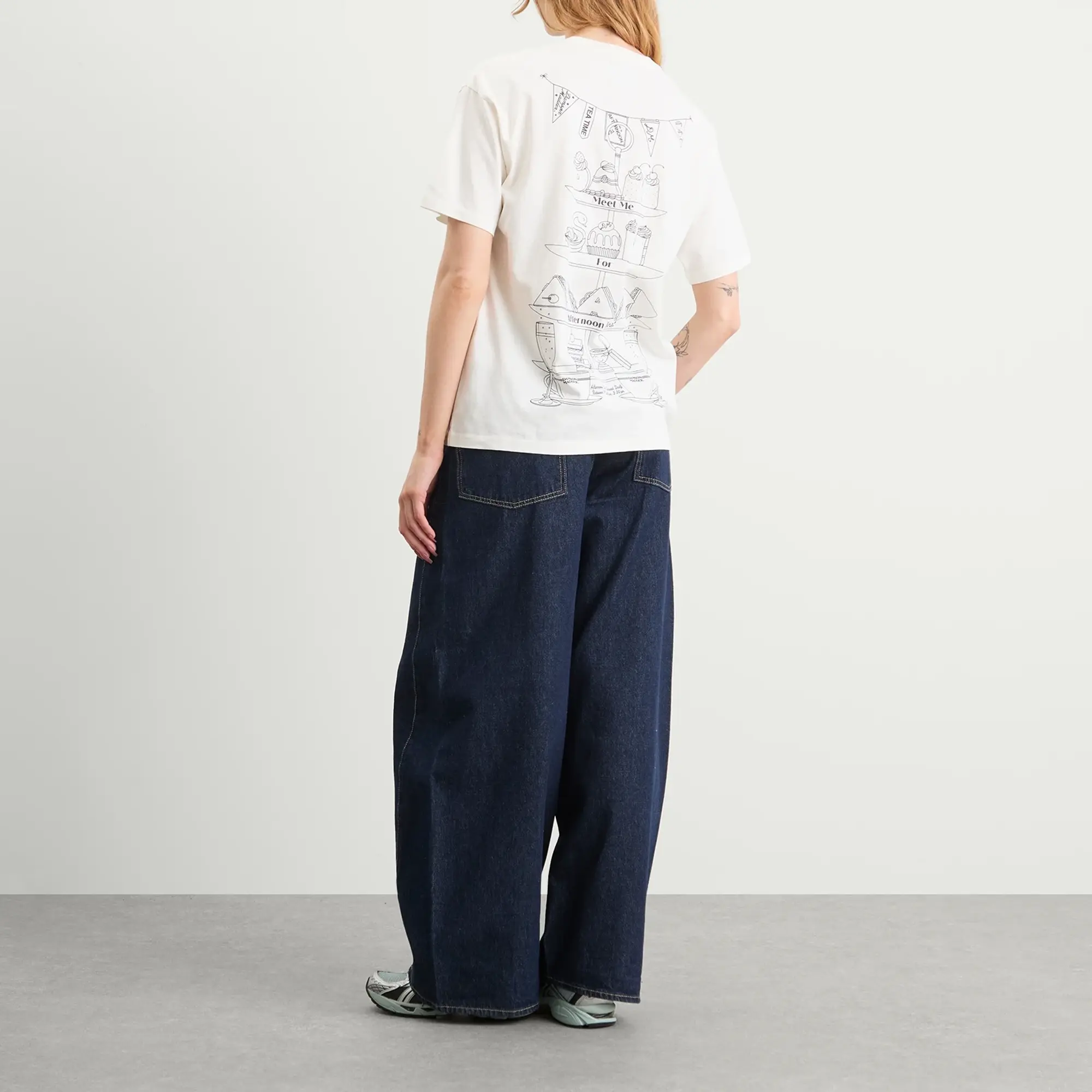 Damson Madder Women's Afternoon Tea T-Shirt White