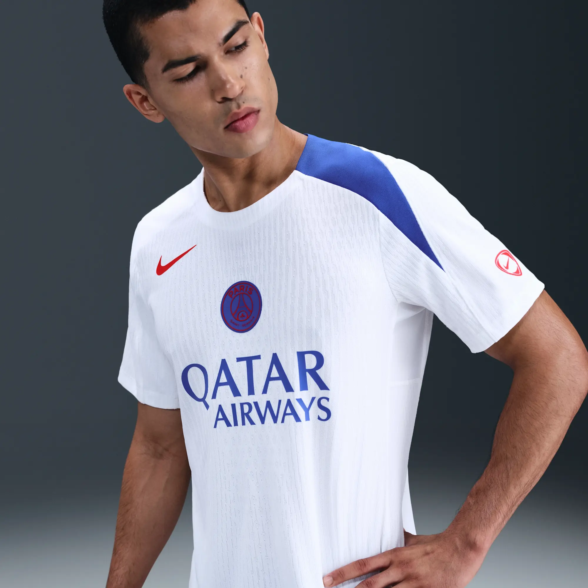 Paris Saint-Germain Strike Elite Third Men's Nike Dri-FIT ADV Total 90 Football Short-Sleeve Top - White - Polyester