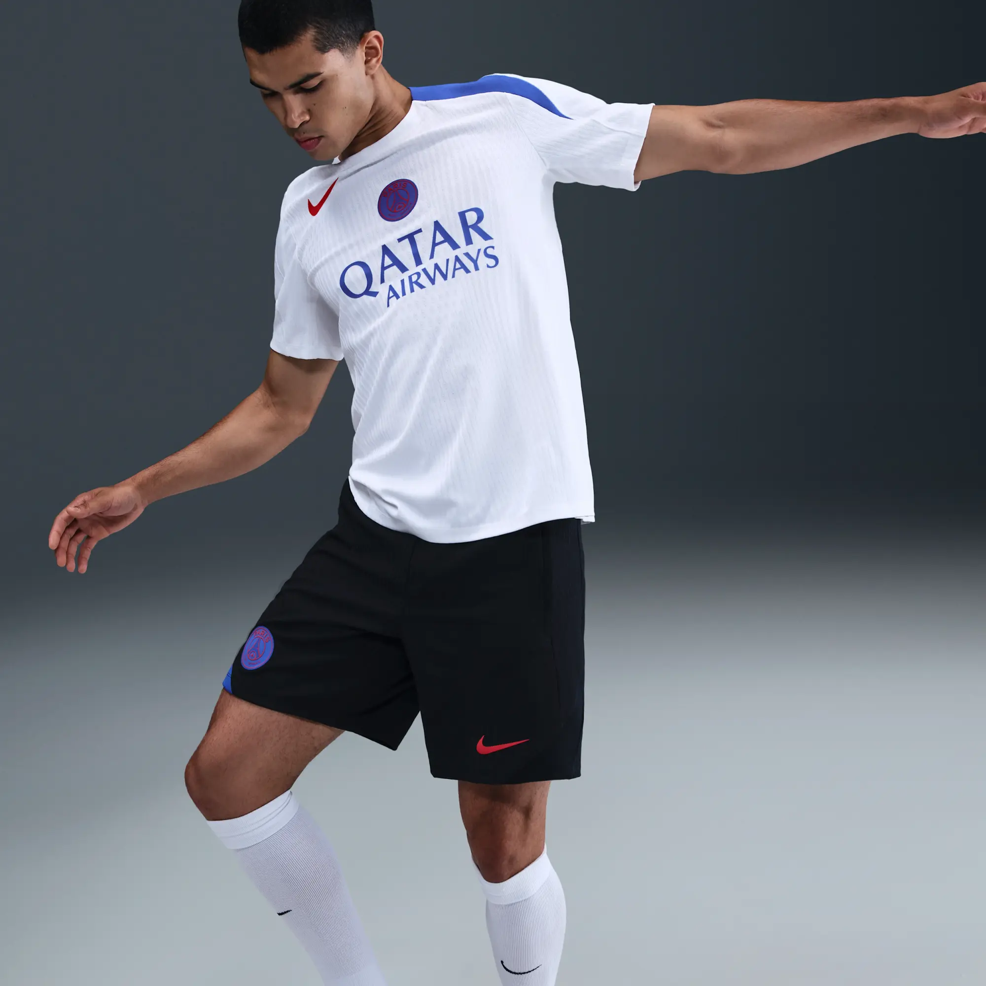 Paris Saint-Germain Strike Elite Third Men's Nike Dri-FIT ADV Total 90 Football Short-Sleeve Top - White - Polyester