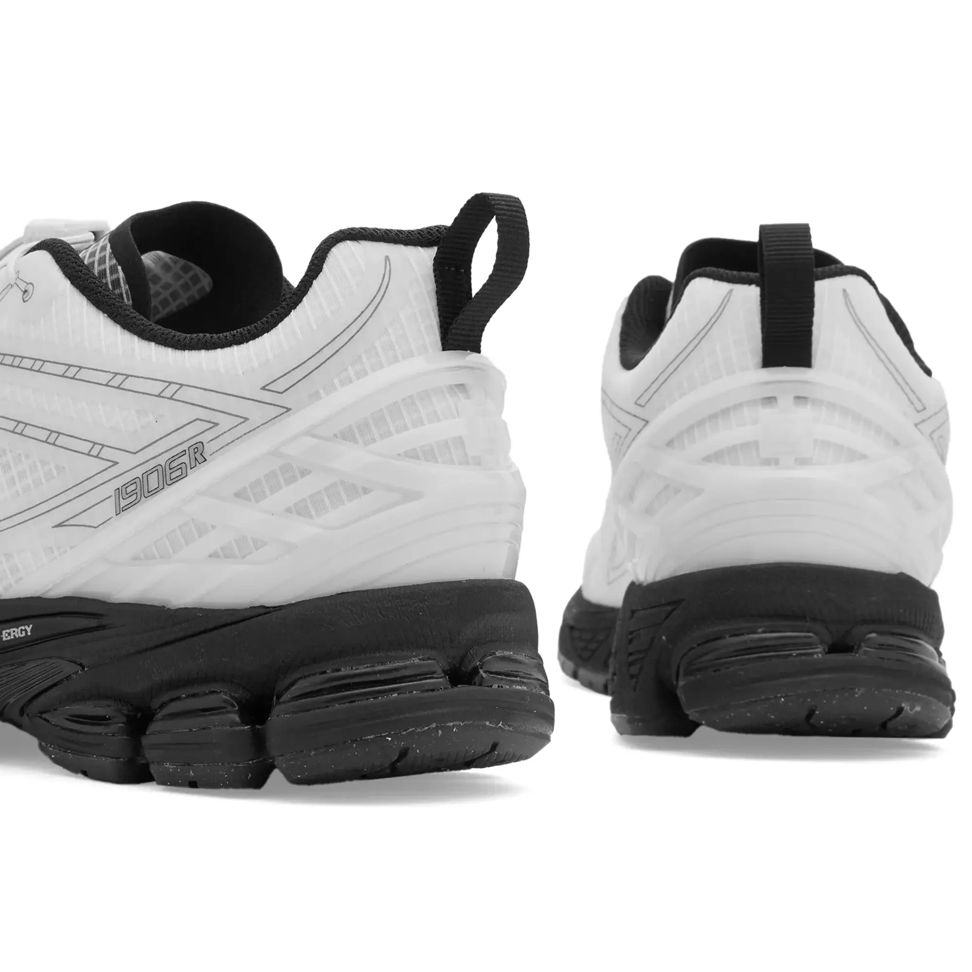 New Balance Unisex 1906R in White/Black/Grey Synthetic