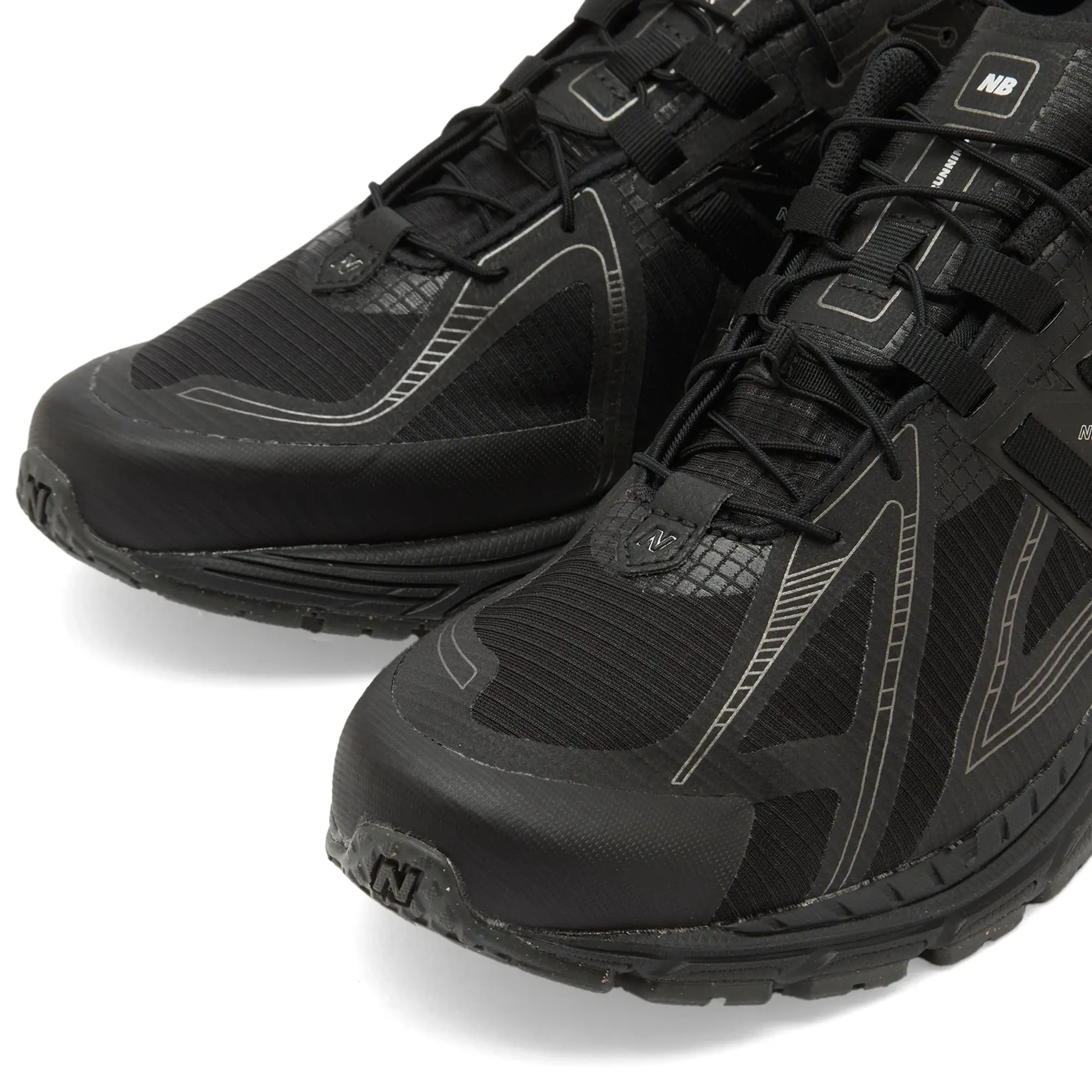 New Balance Unisex 1906R in Black/Grey Synthetic