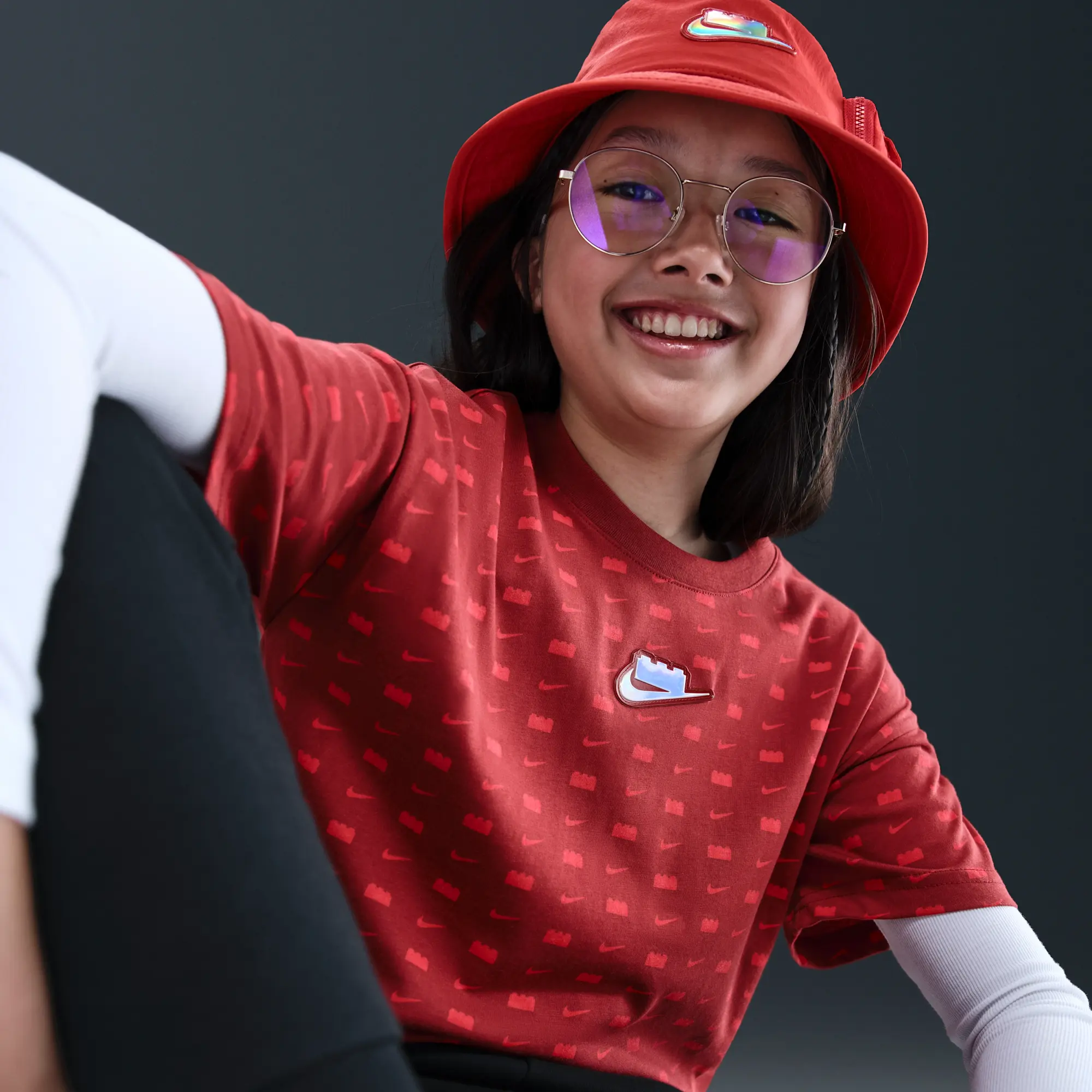 Nike x LEGO® Collection Girls' Cropped T-Shirt - Red - Cotton