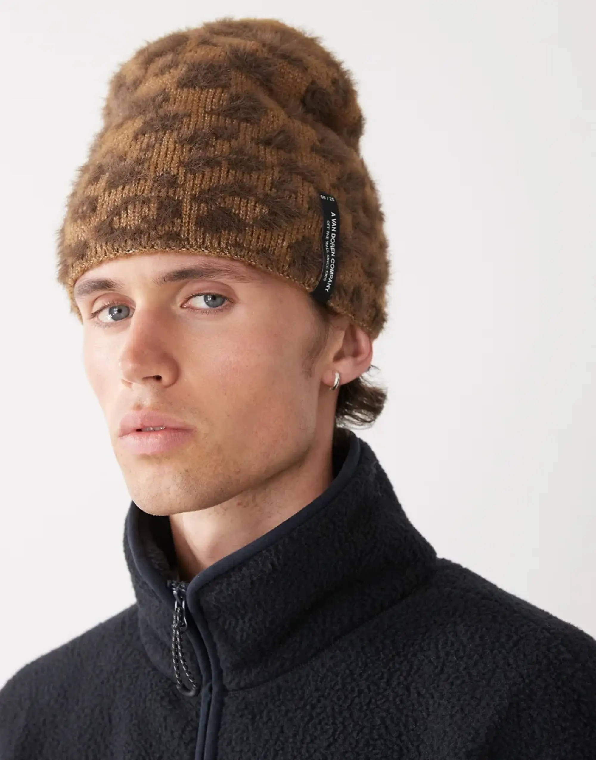 Vans Plaimor Beanie In Dachshund-Brown