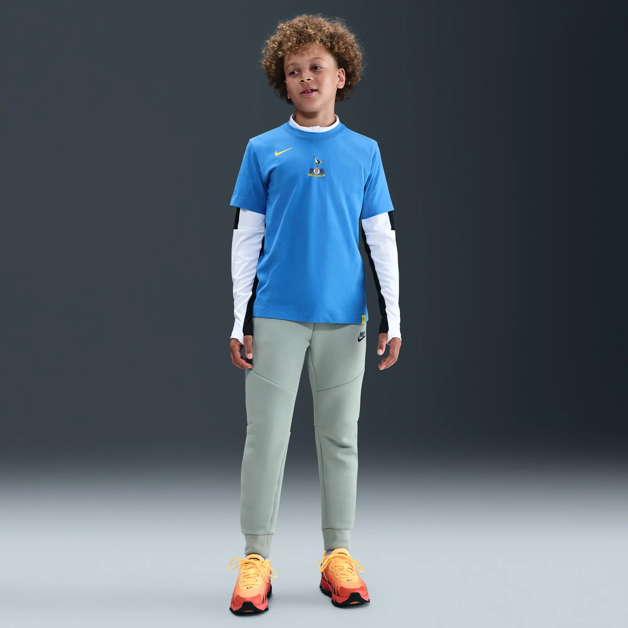 Tottenham Hotspur Older Kids' Nike Total 90 Football T-Shirt - Blue