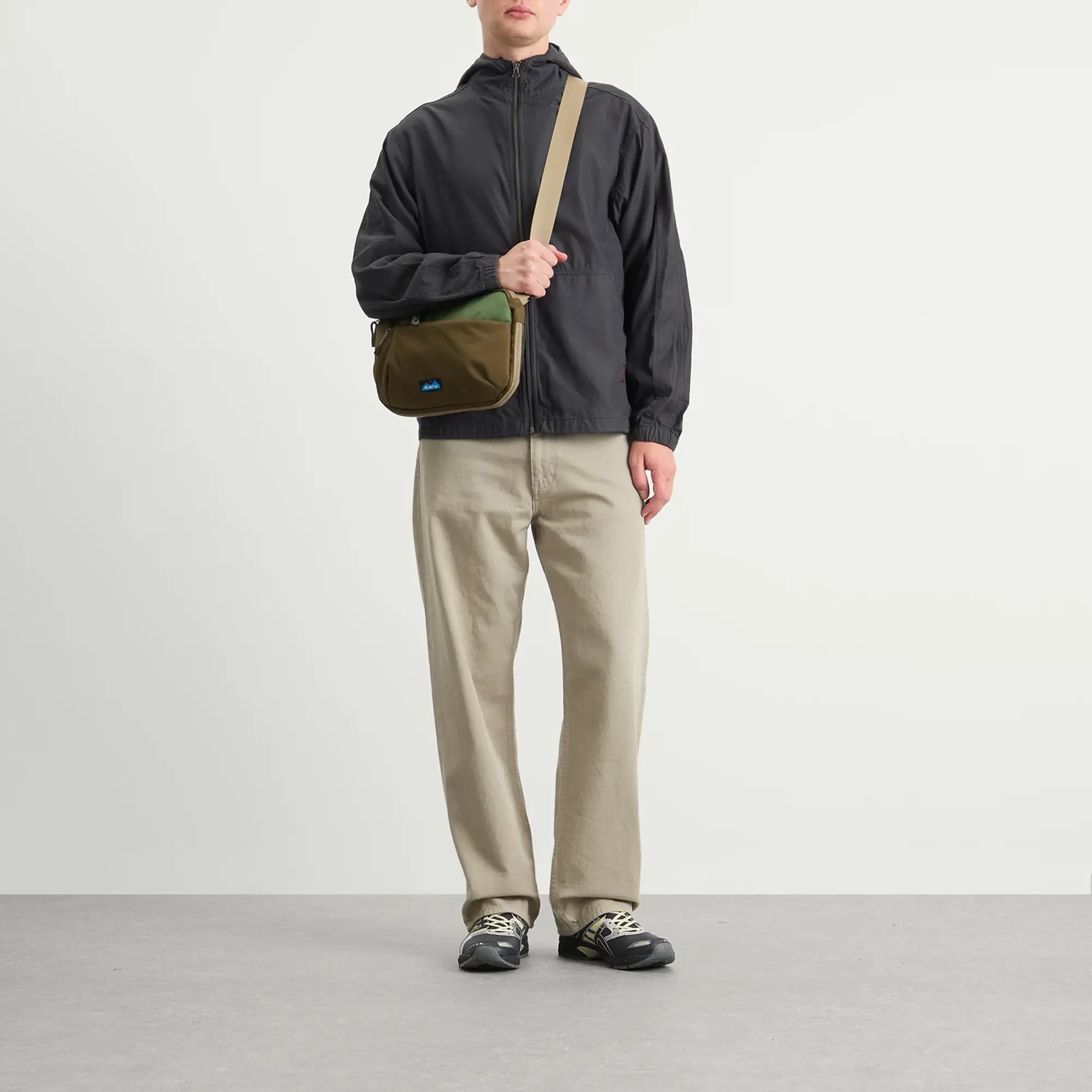 KAVU Men's Roam Sling Pack Ground Cover