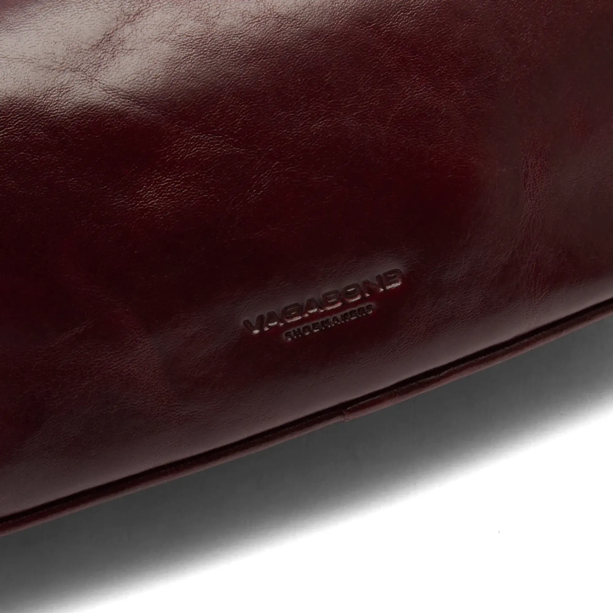 Vagabond Shoemakers Women's Vienne Shoulder Bag Cherry