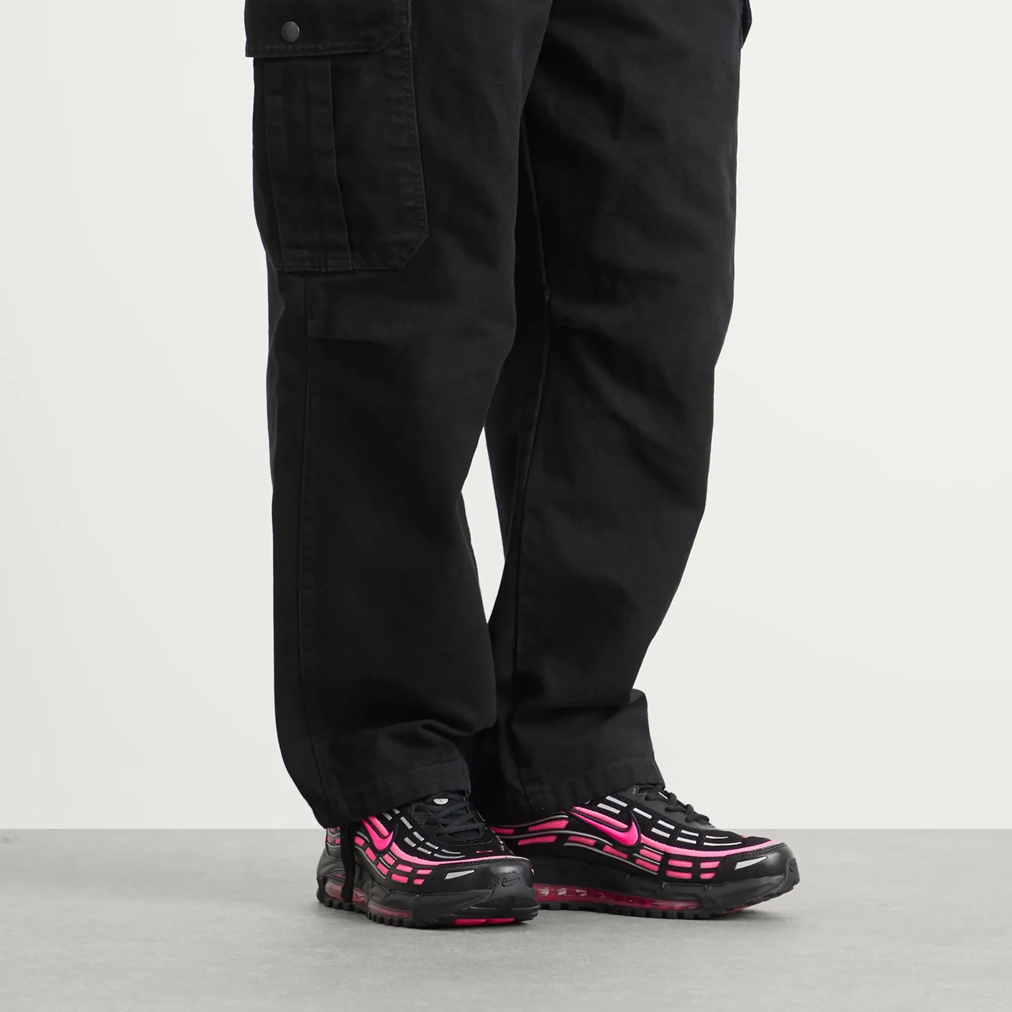 Nike Men's Air Max TL 2.5 Sneaker Black/Pink/Silver