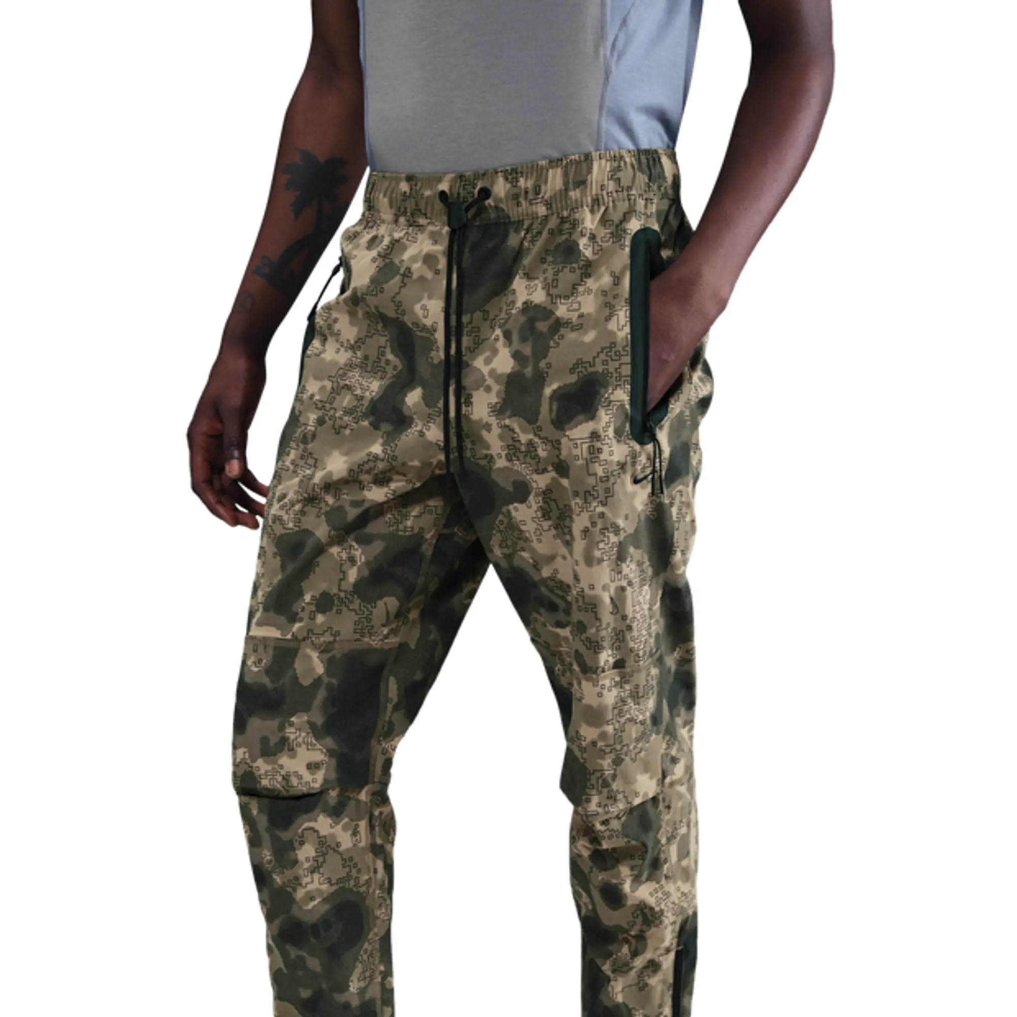 Nike Tech Woven Men Pants - Green