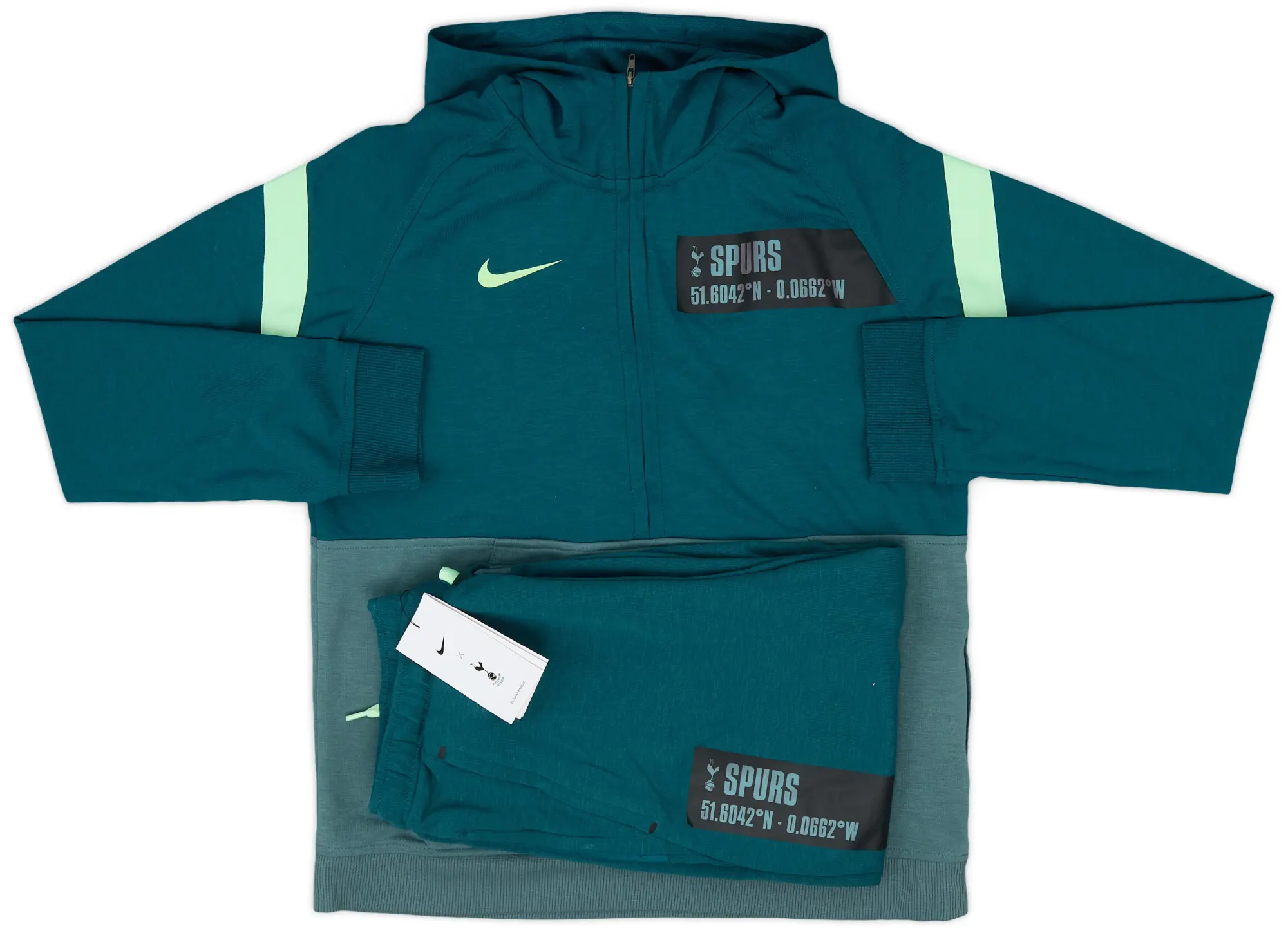2021-22 Tottenham Nike Tracksuit (XL.Boys)