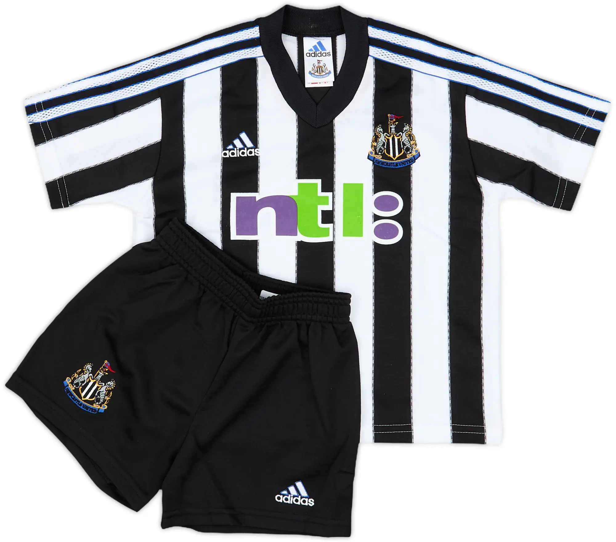 2000-01 Newcastle Home Shirt & Shorts - 9/10 - (5-6 Years)