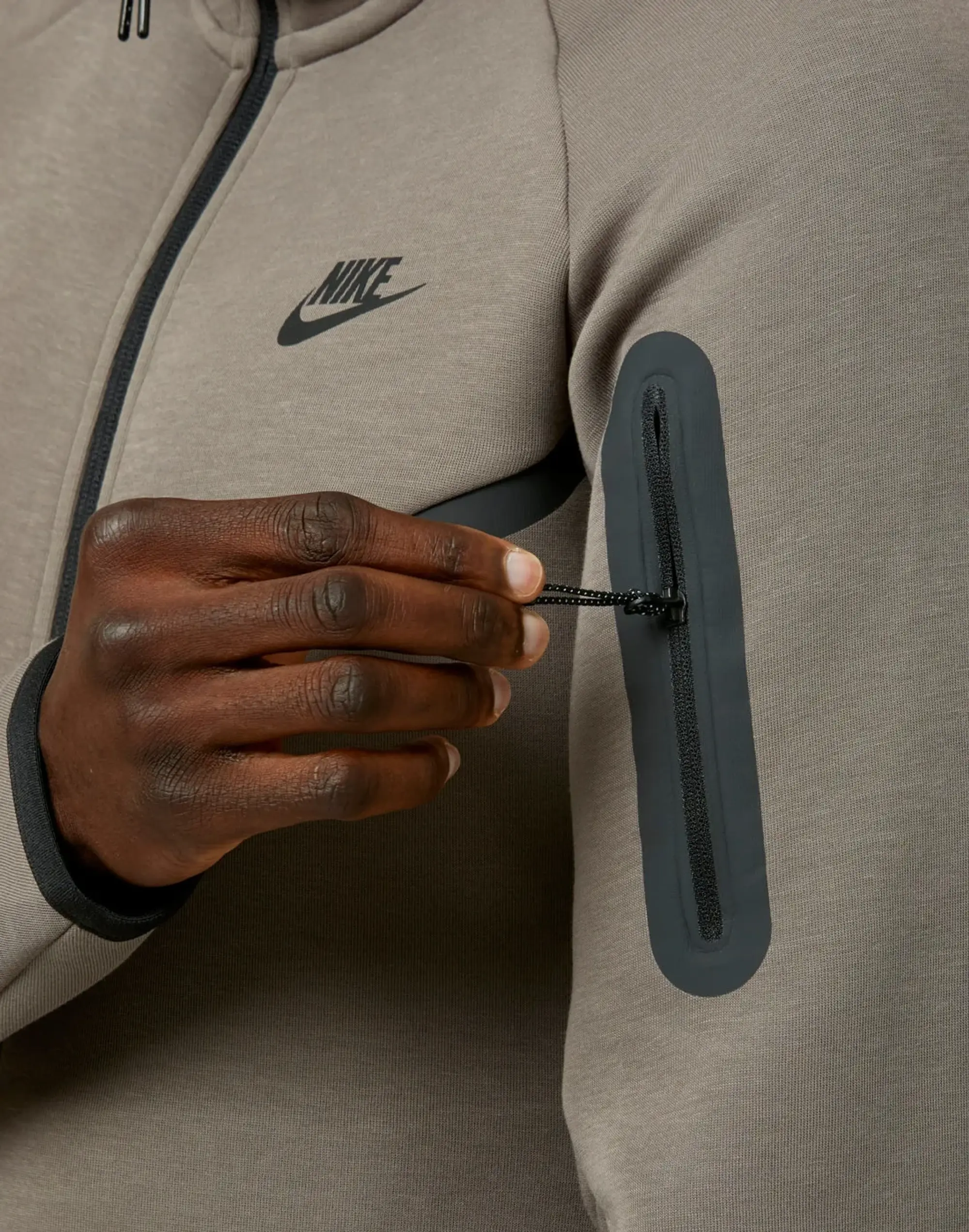 Men's Nike Tech Fleece Fz Hoodie in Grey/Black 