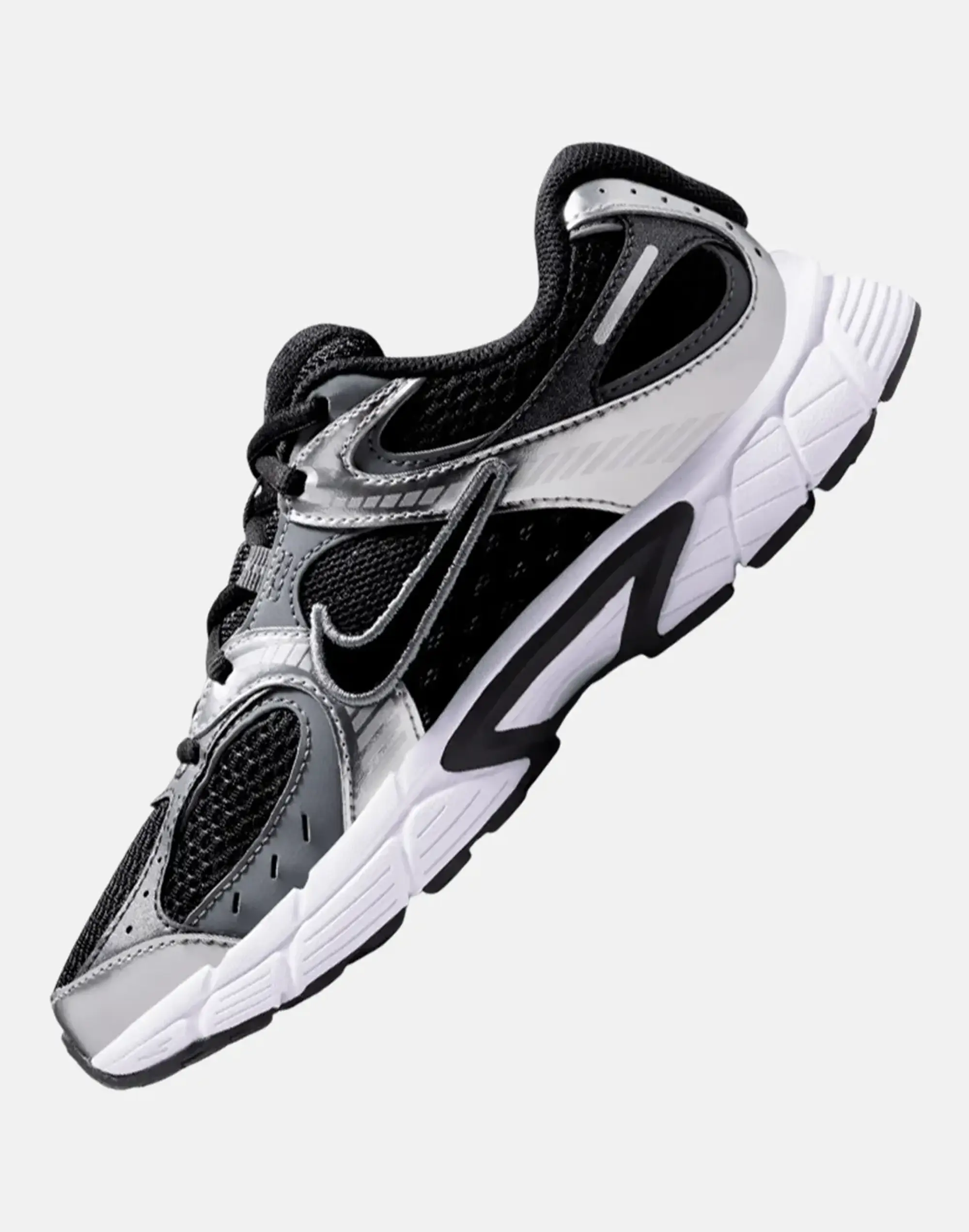 Nike Older Kids V5 Rnr Trainers in Black/Grey 