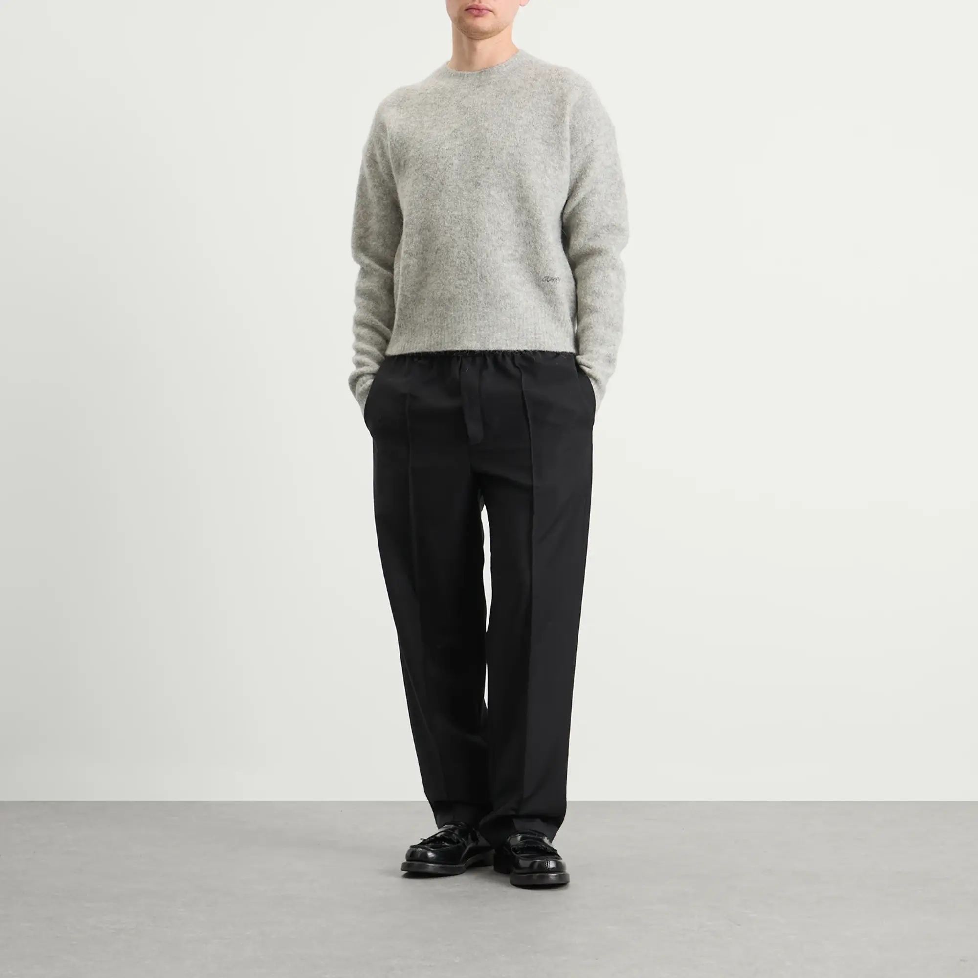 AMI Paris Men's Wool And Alpaca Knit Crew Neck Jumper Gris
