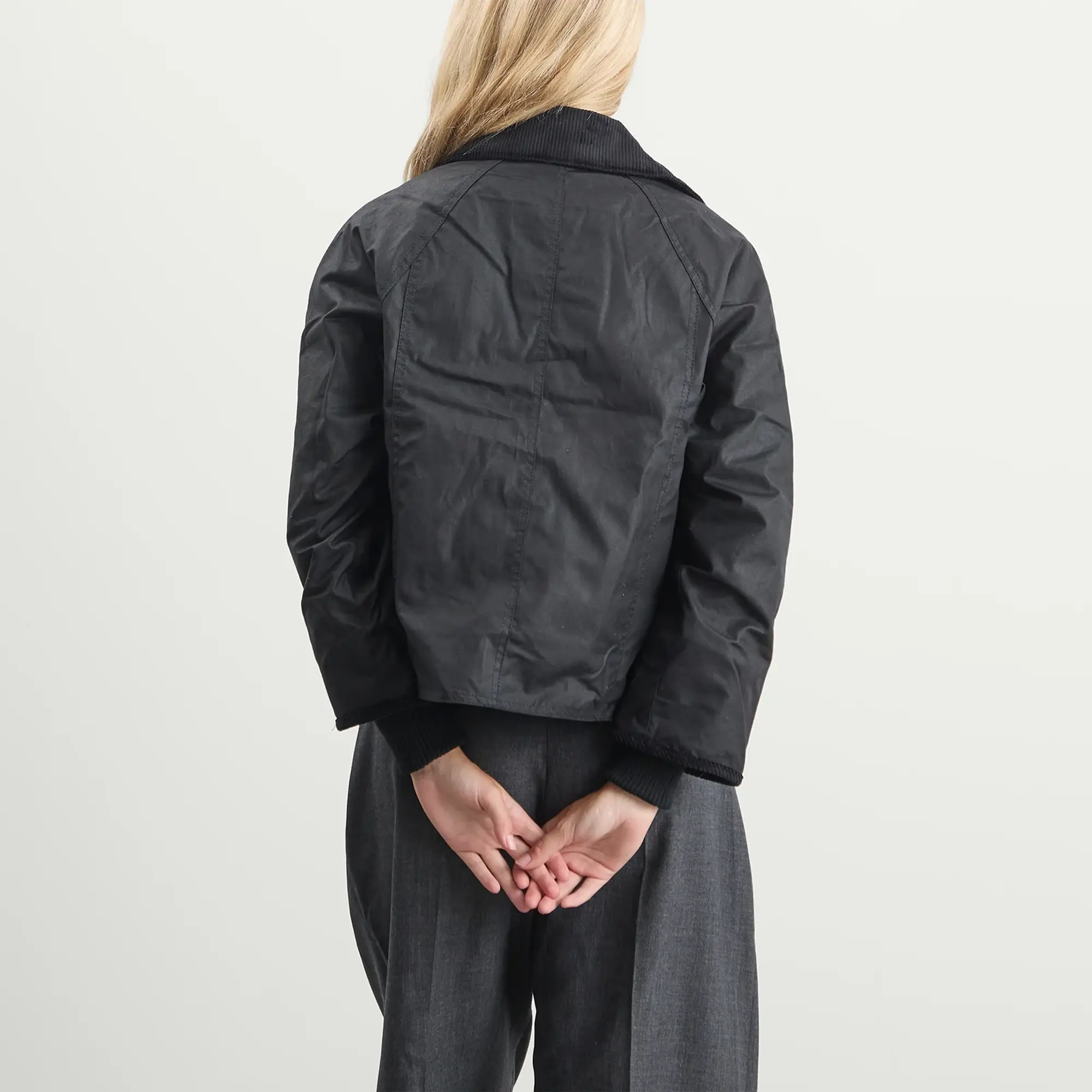 Barbour Women's Cropped Beadnell Wax Jacket Black/Classic