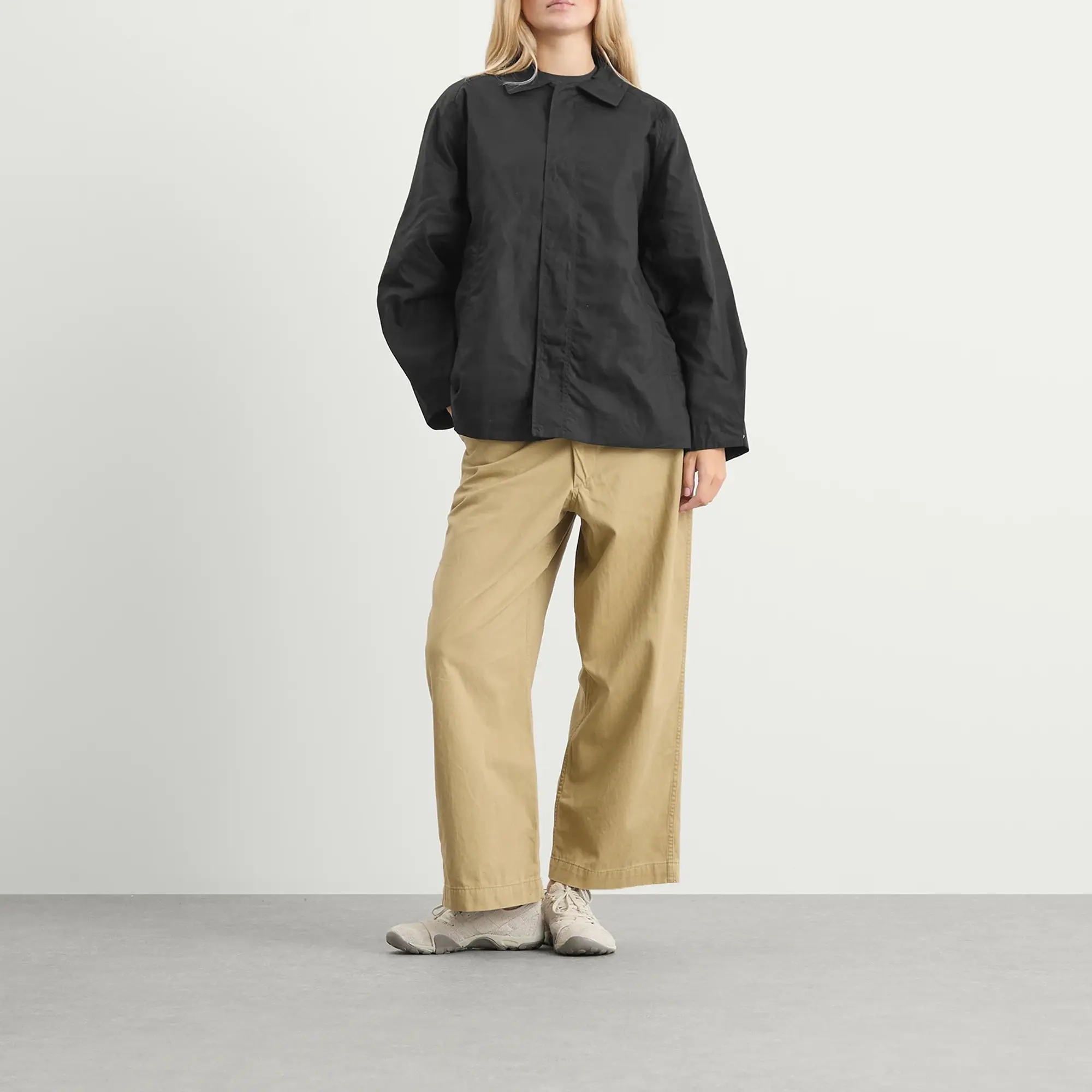Baserange Women's Even Waxed Cotton Jacket Black