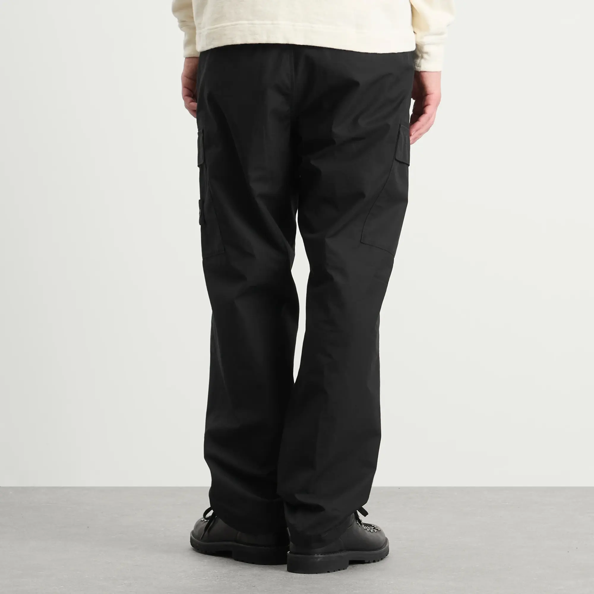 Stone Island Men's Ghost Weatherproof Cotton Canvas Cargo Pants Black