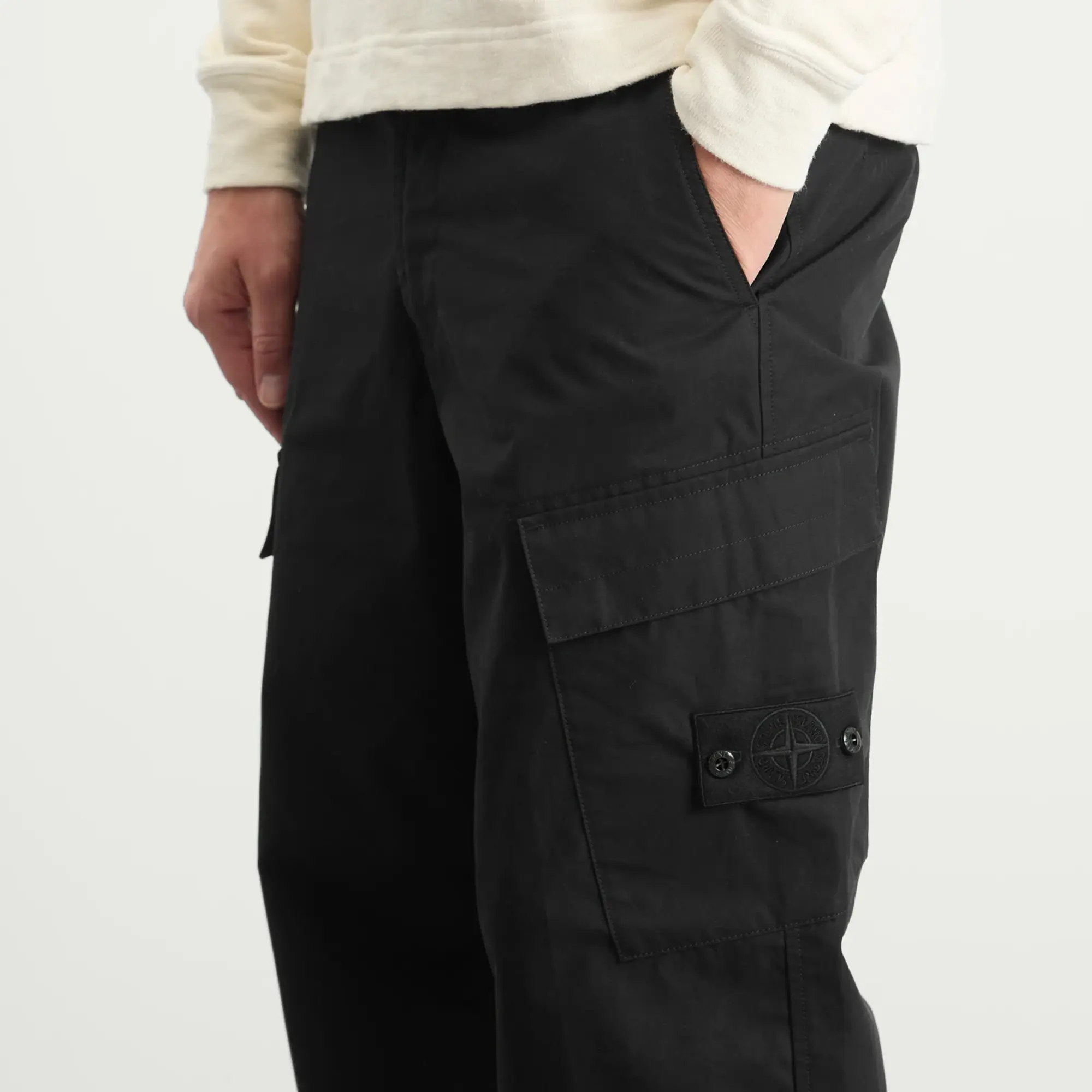 Stone Island Men's Ghost Weatherproof Cotton Canvas Cargo Pants Black