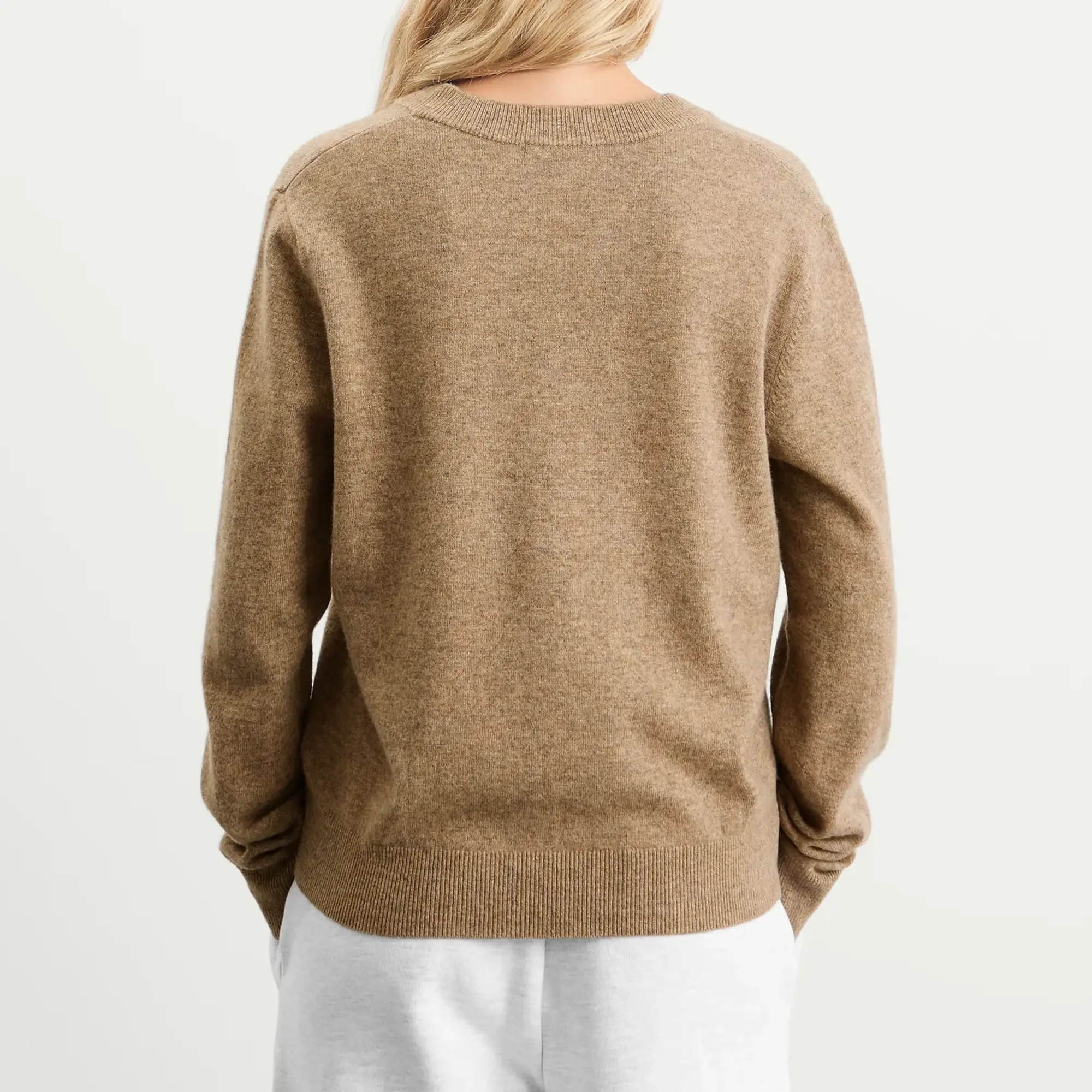 Entire Studios Women's Knitted V-Neck Jumper Camel
