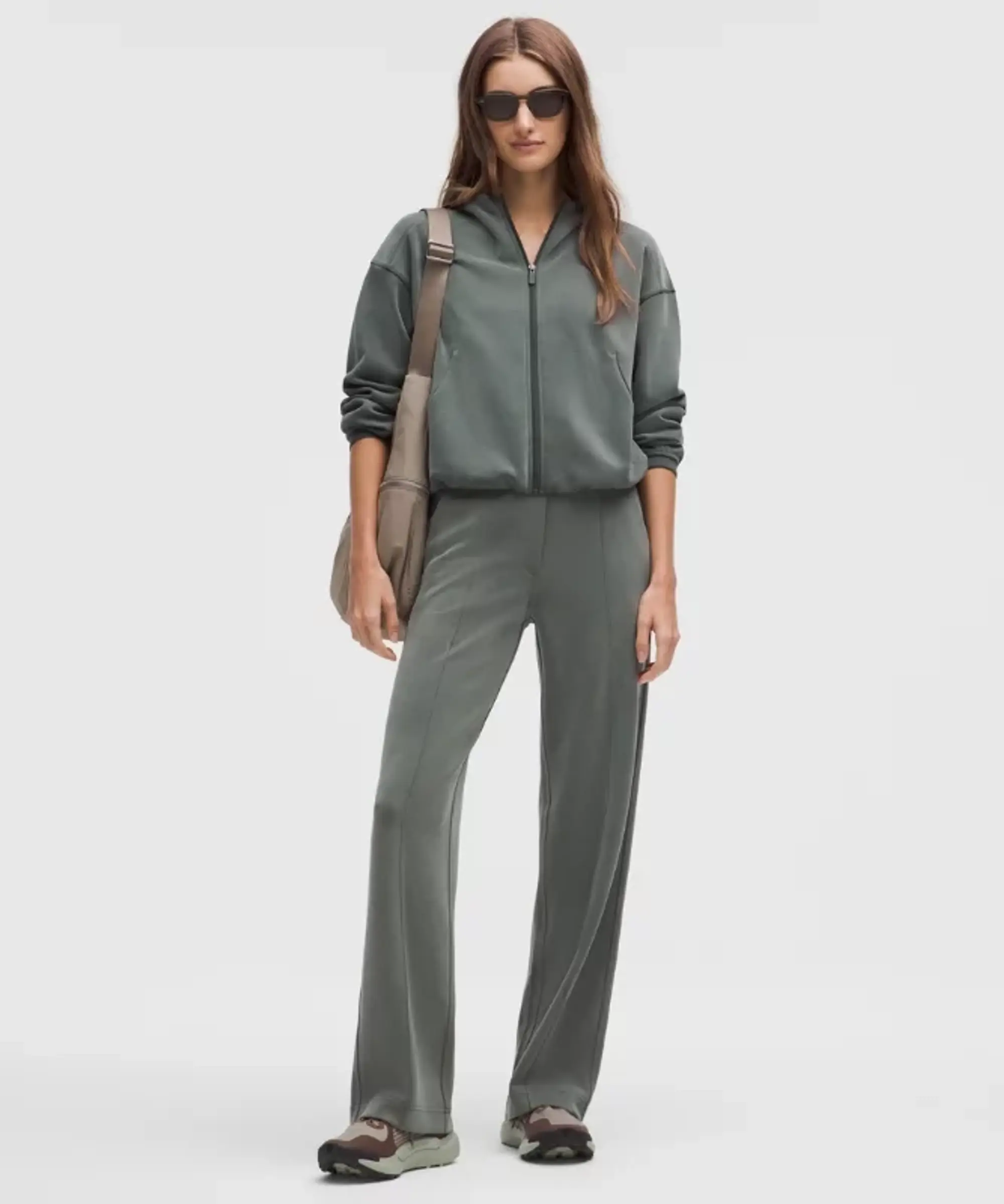 lululemon – Women's Softstreme Pintuck Mid-Rise Pants Regular – Color Green – Size Medium