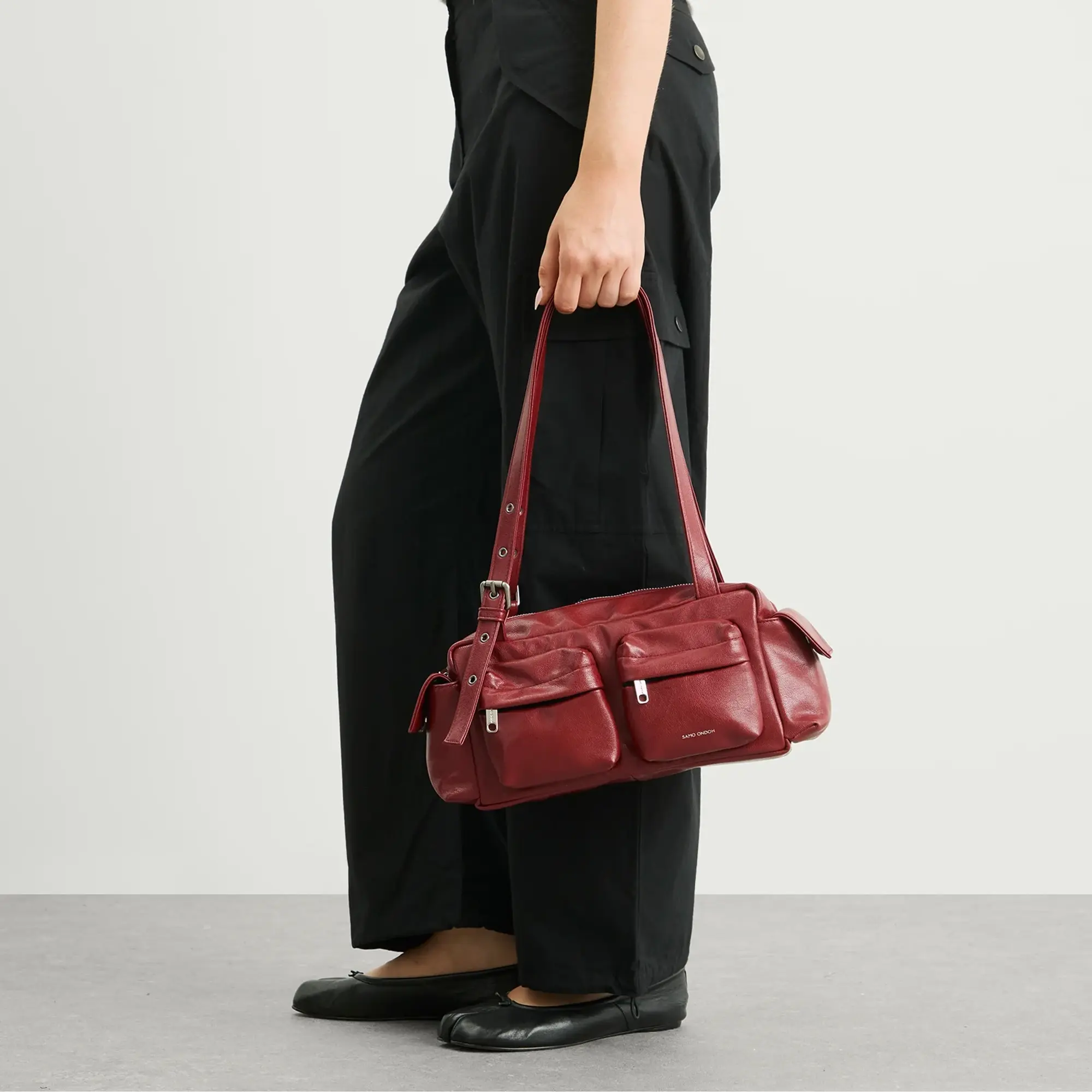 SAMO ONDOH Women's Pocket Utility Shoulder Bag - Medium Red